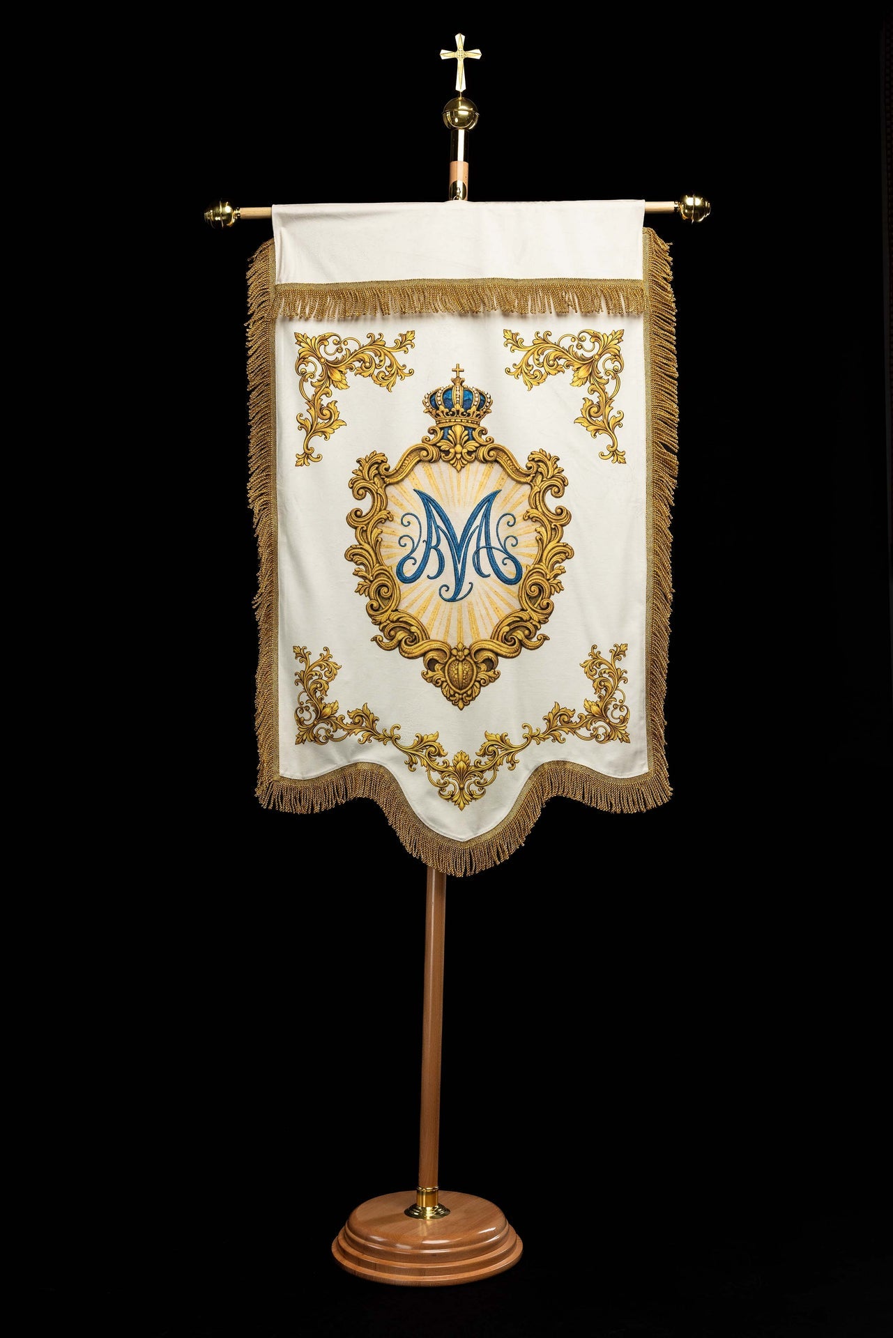 Chorągiew maryjna drukowana dwustronna z symbolem Serca i monogramem