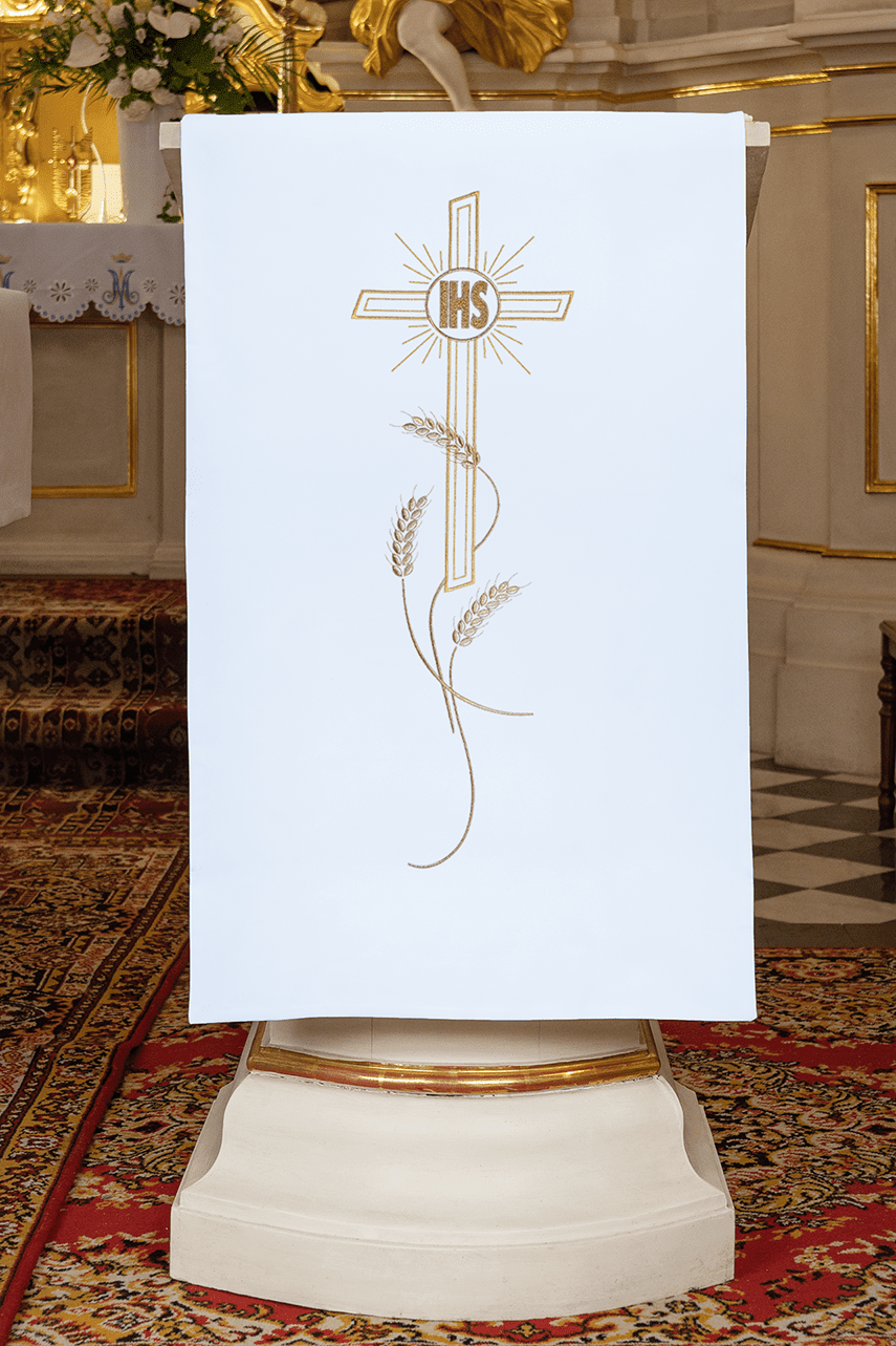 Biała Serweta Liturgiczna na Lektorium - Haft Krzyż i IHS - SZATYLITURGICZNE.PL