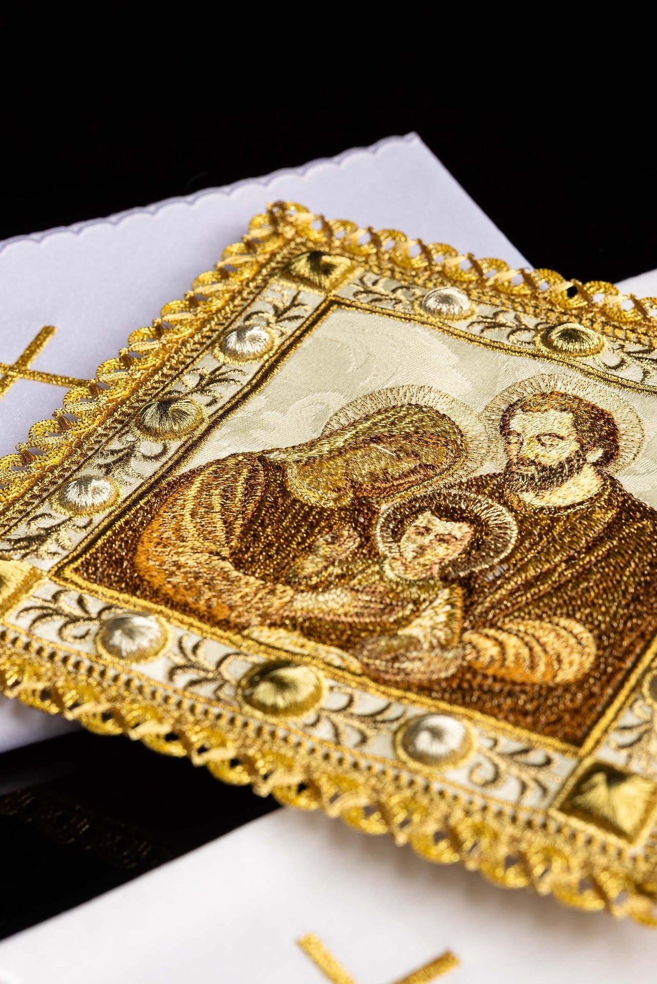 Bielizna Kielichowa Bożonarodzeniowa Święta Rodzina - Komplet 4 el. - SZATYLITURGICZNE.PL