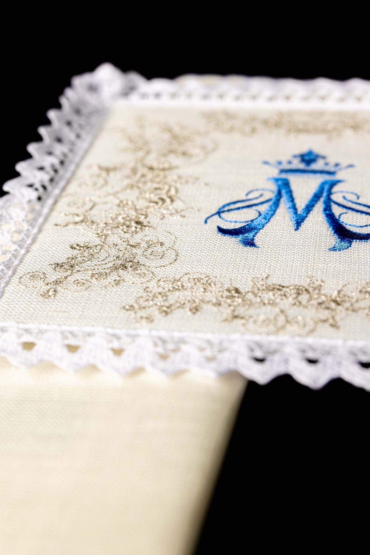 Bielizna Kielichowa Lniana Haft Maryjny - Komplet do Mszy Świętej - SZATYLITURGICZNE.PL