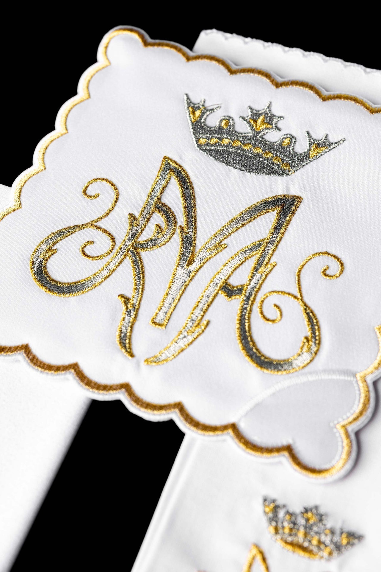 Bielizna Kielichowa Maryjna Srebrny Symbol - Komplet Liturgiczny - SZATYLITURGICZNE.PL