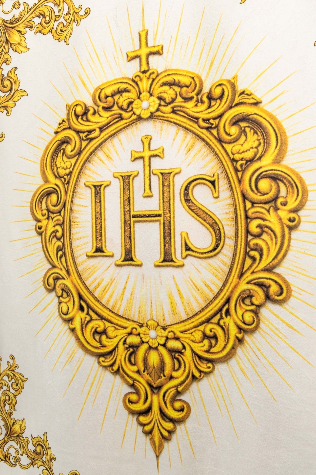 Chorągiew drukowana dwustronna z symbolem Najświętszego Serca Pana Jezusa i IHS - SZATYLITURGICZNE.PL
