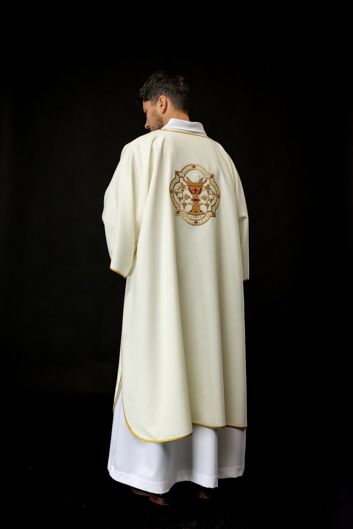 Dalmatyka Ecru Serce Jezusa i Kielich - Haftowana Szata Liturgiczna - SZATYLITURGICZNE.PL