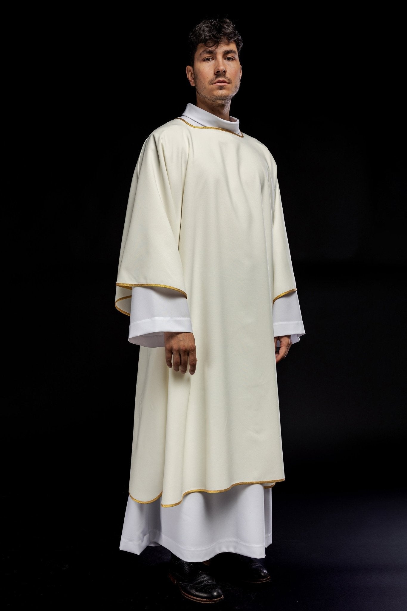 Dalmatyka Liturgiczna Ecru ze Złotą Lamówką - Stuła w Komplecie - SZATYLITURGICZNE.PL