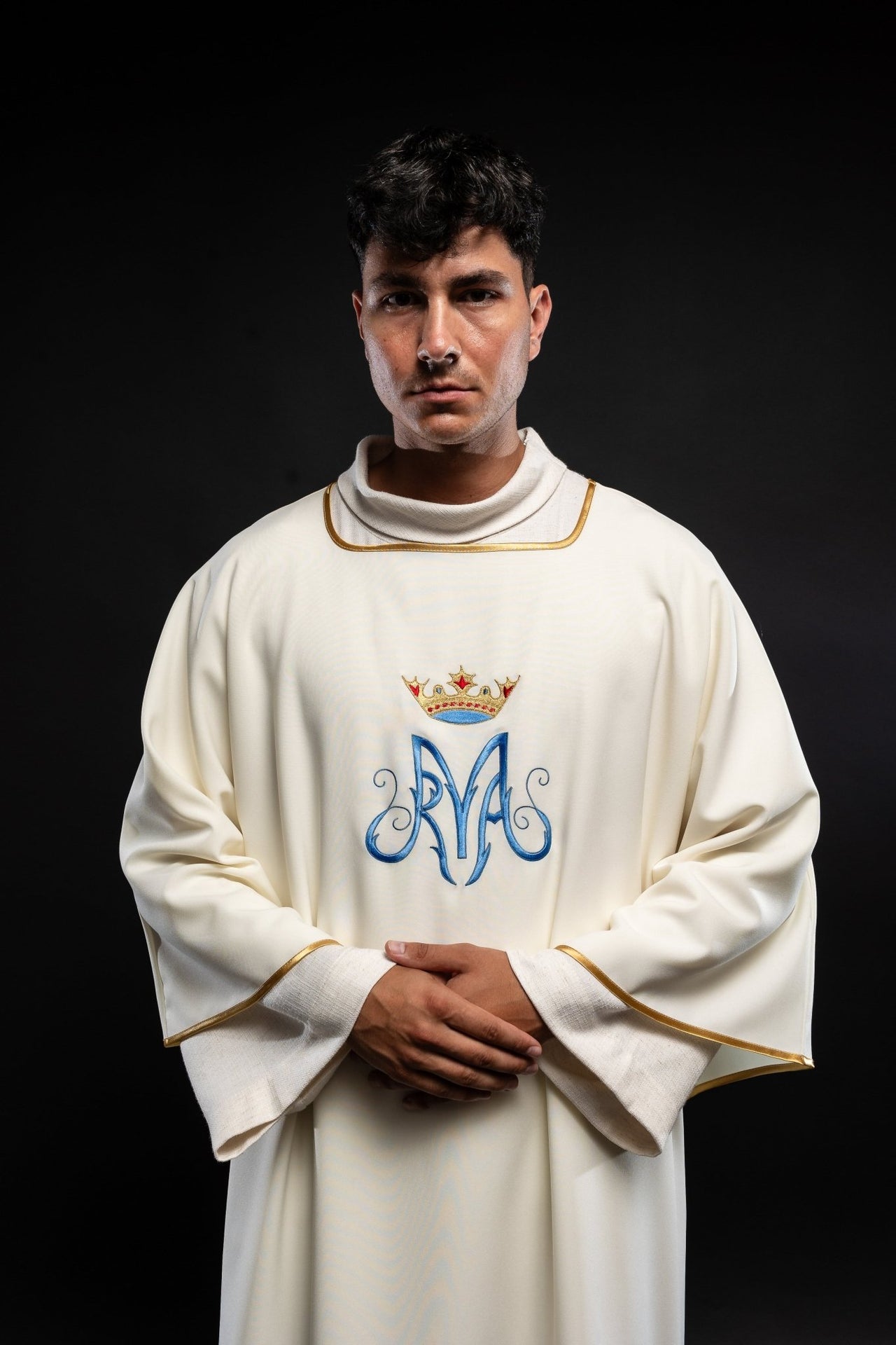Dalmatyka Liturgiczna Maryjna Złoty Haft - Szaty Liturgiczne - SZATYLITURGICZNE.PL