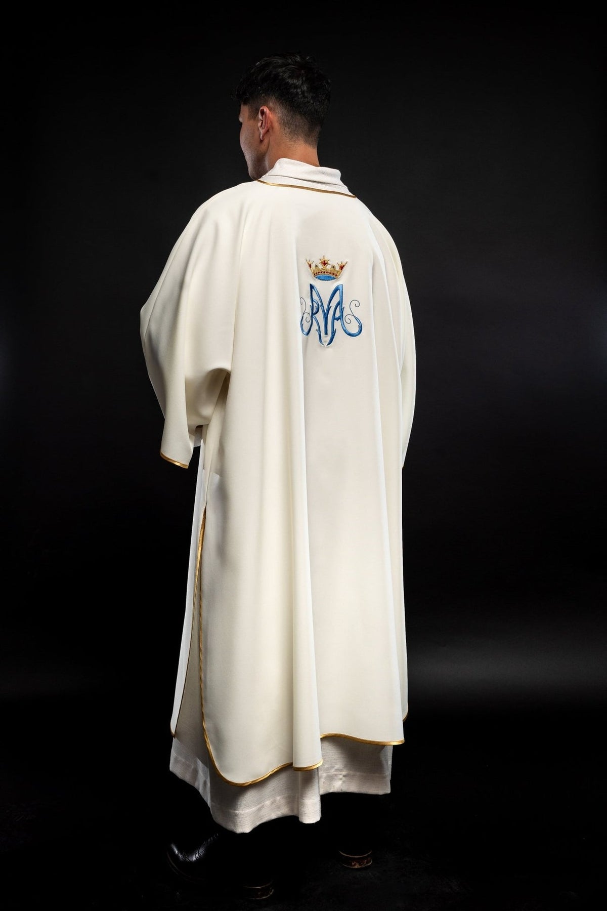 Dalmatyka Liturgiczna Maryjna Złoty Haft - Szaty Liturgiczne - SZATYLITURGICZNE.PL