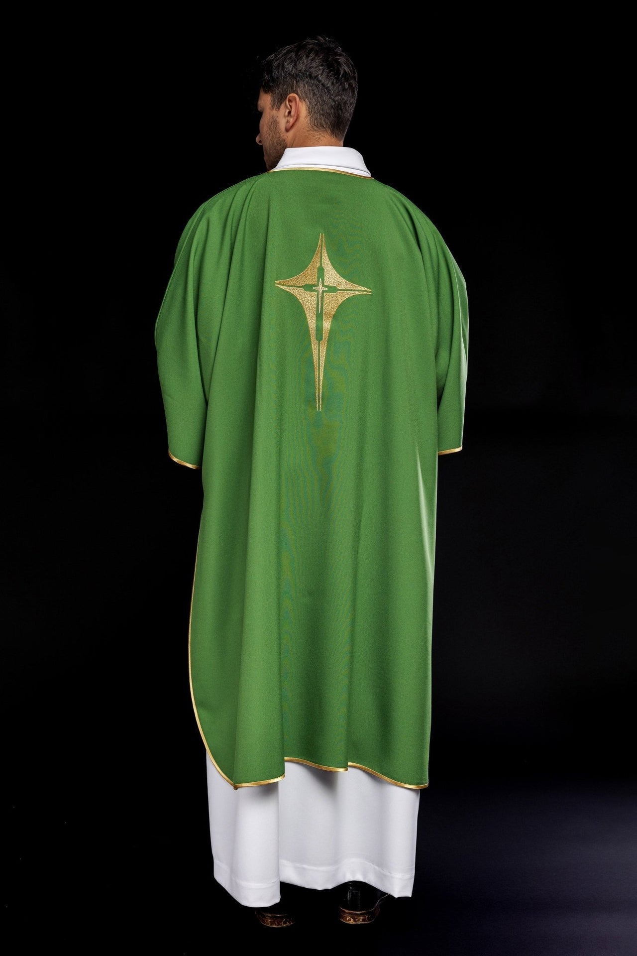 Dalmatyka Liturgiczna Zielona ze Złotym Krzyżem - Komplet ze Stułą - SZATYLITURGICZNE.PL