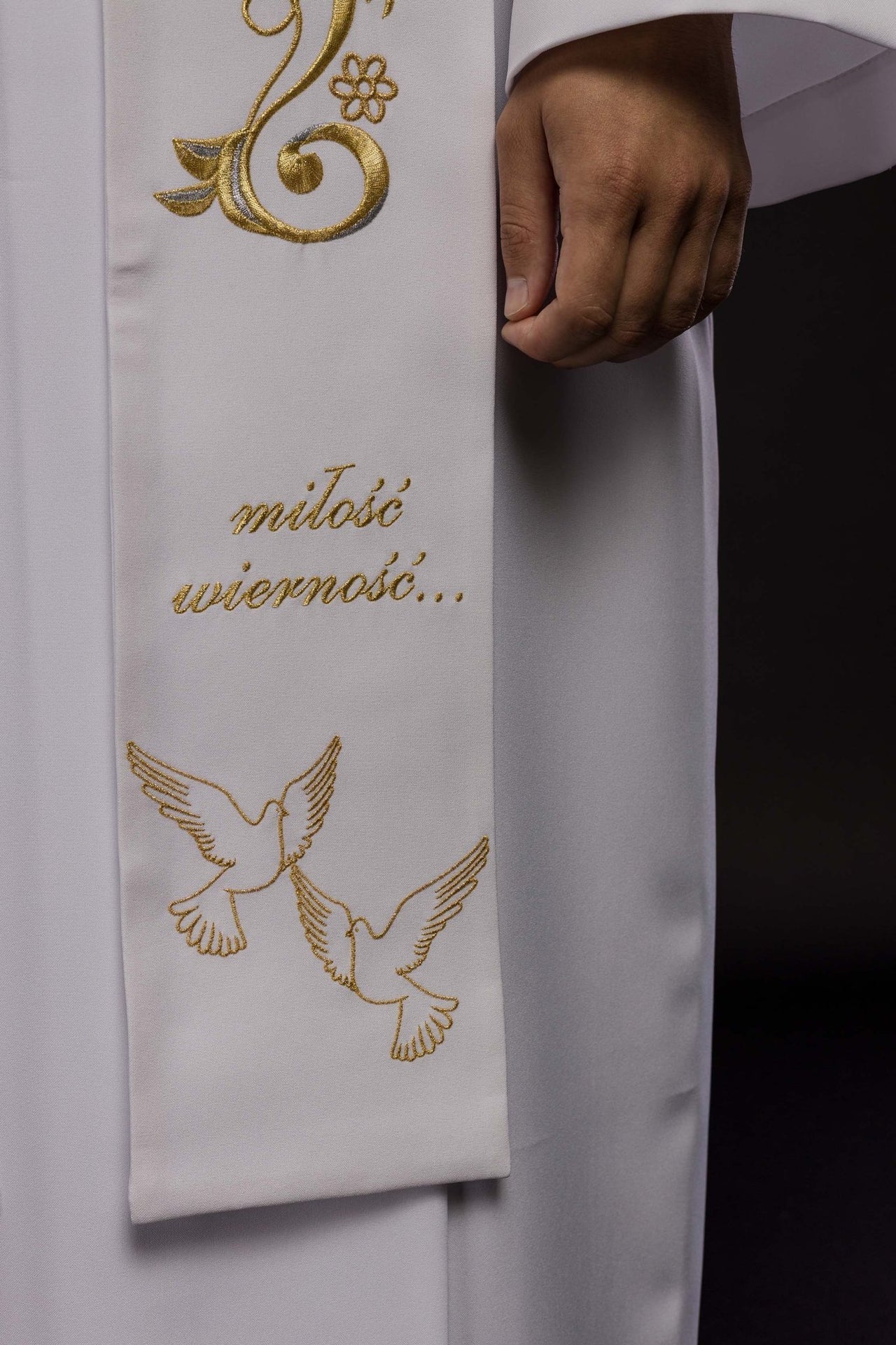 Długa Stuła Ślubna Haftowana z Napisem - Biała Liturgiczna - SZATYLITURGICZNE.PL