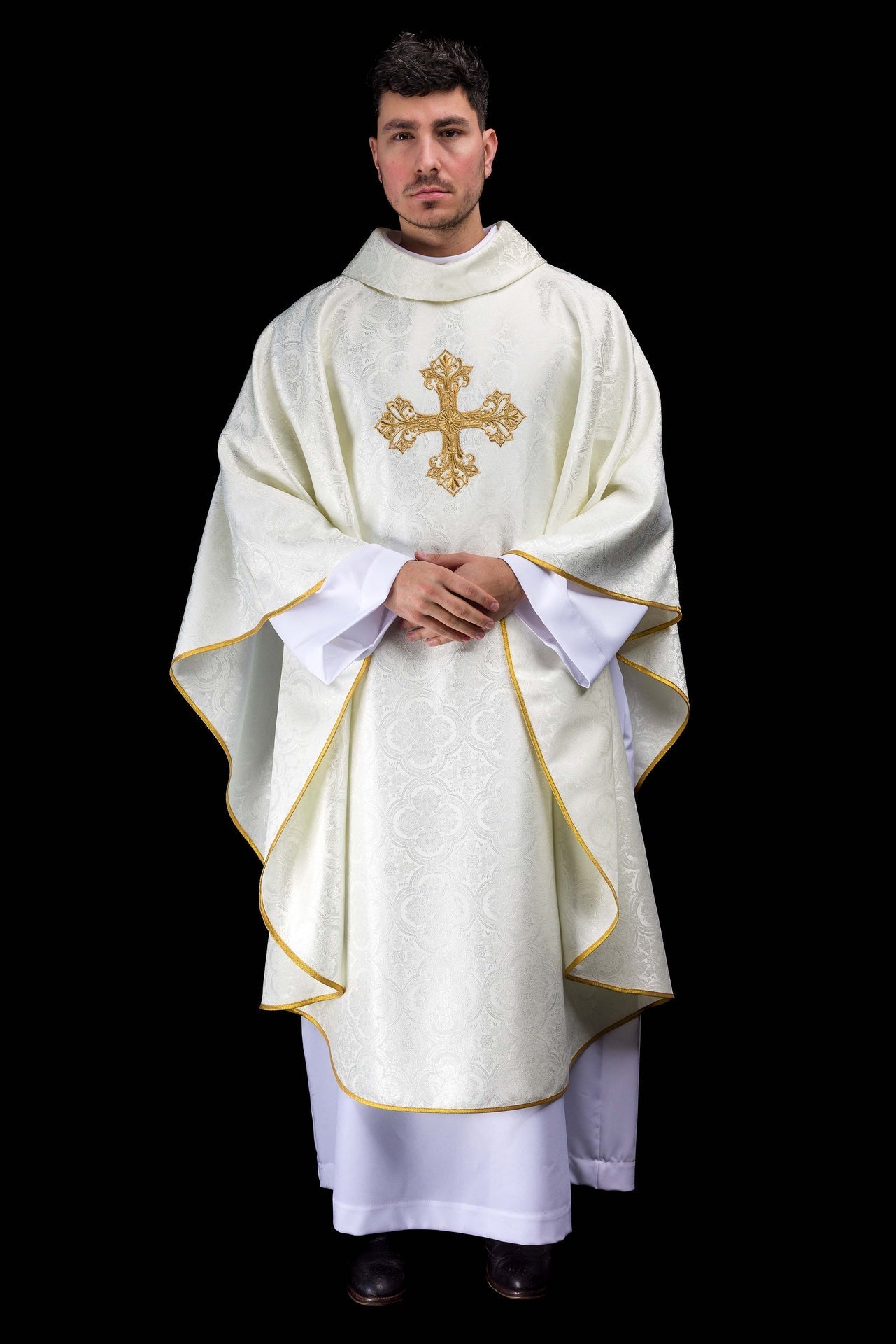 Ecru ornat z krzyżem tkanina żakardowa - SZATYLITURGICZNE.PL