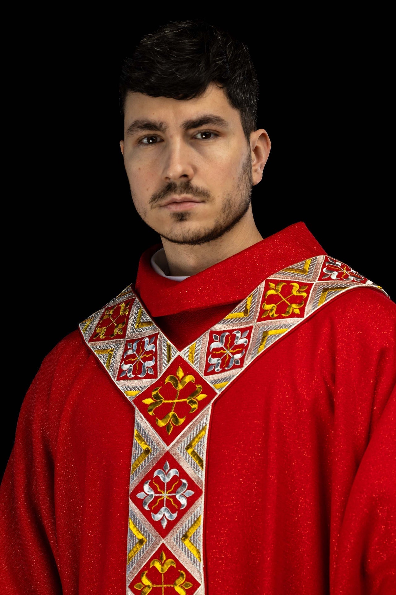 Haftowany pas na ornat w zestawie z ornatem czerwony - SZATYLITURGICZNE.PL