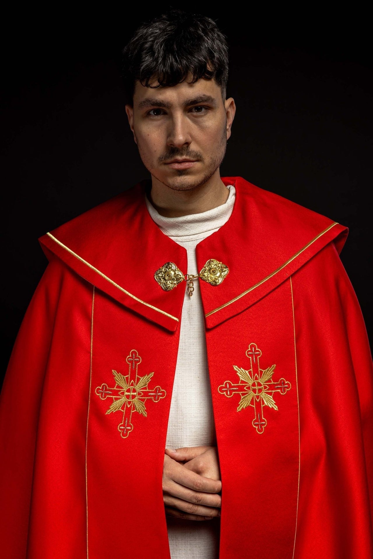 Kapa eucharystyczna monogram IHS Czerwona - SZATYLITURGICZNE.PL