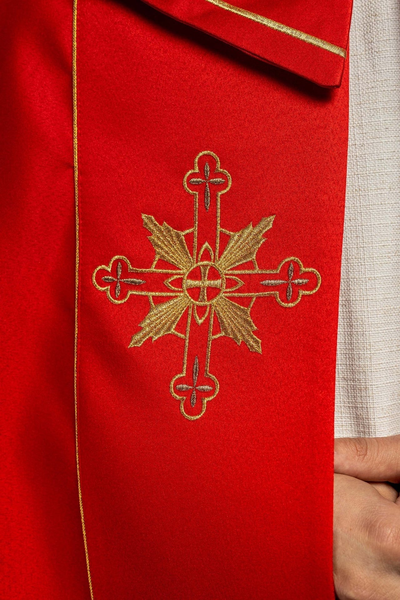 Kapa eucharystyczna monogram IHS Czerwona - SZATYLITURGICZNE.PL
