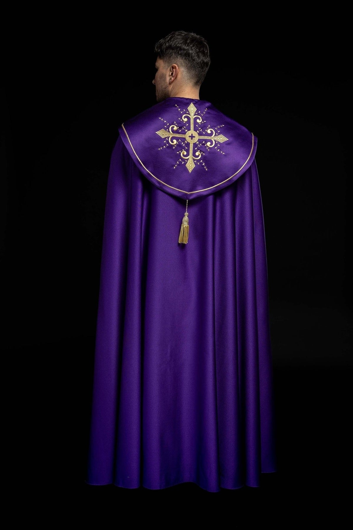 Kapa liturgiczna haftowana fioletowa - SZATYLITURGICZNE.PL