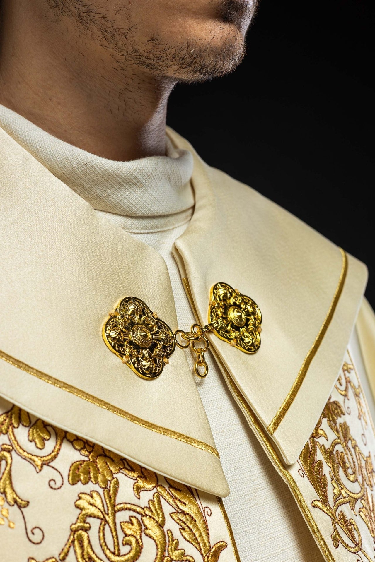 Kapa liturgiczna haftowana Kielich ecru - SZATYLITURGICZNE.PL