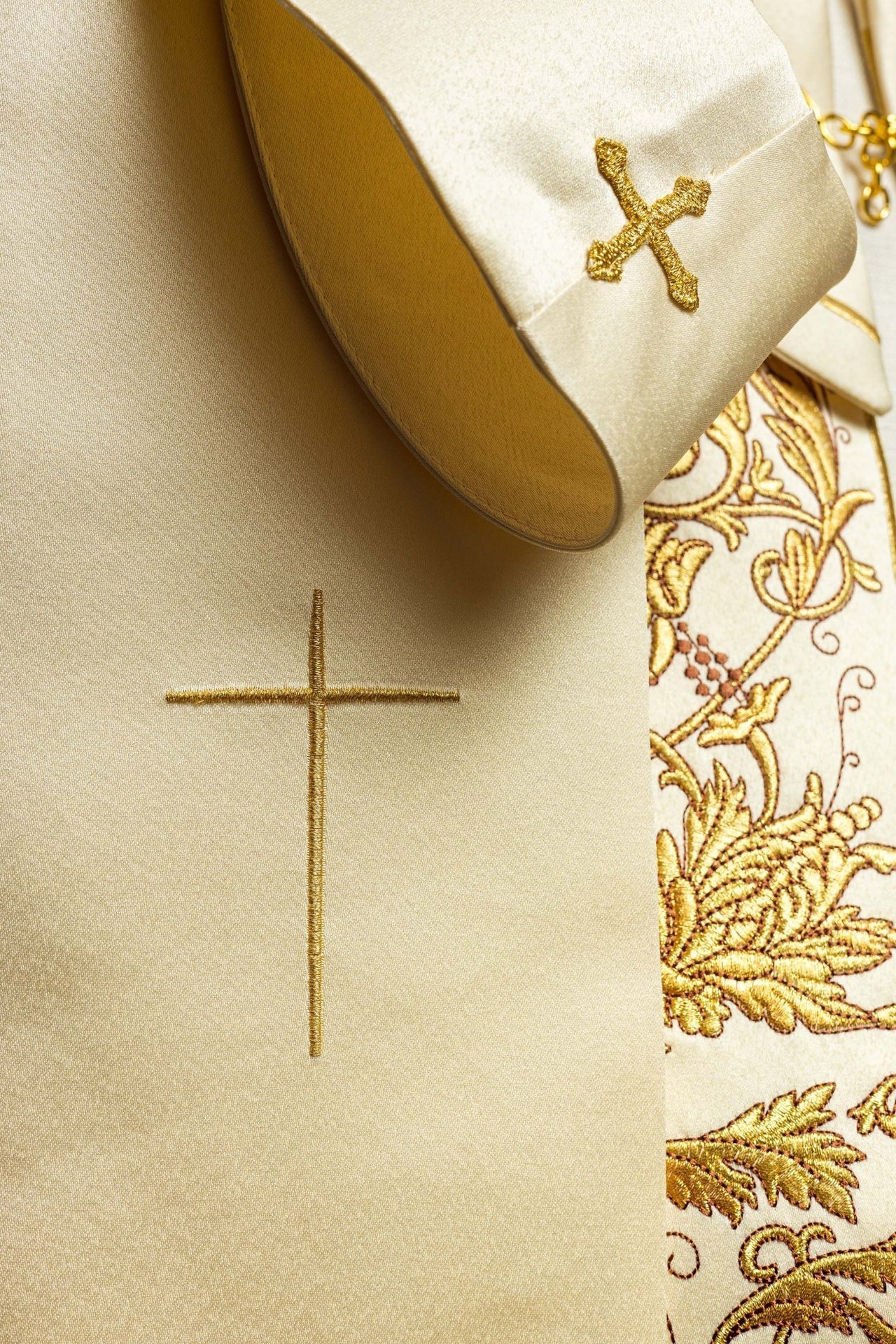 Kapa liturgiczna haftowana Kielich ecru - SZATYLITURGICZNE.PL