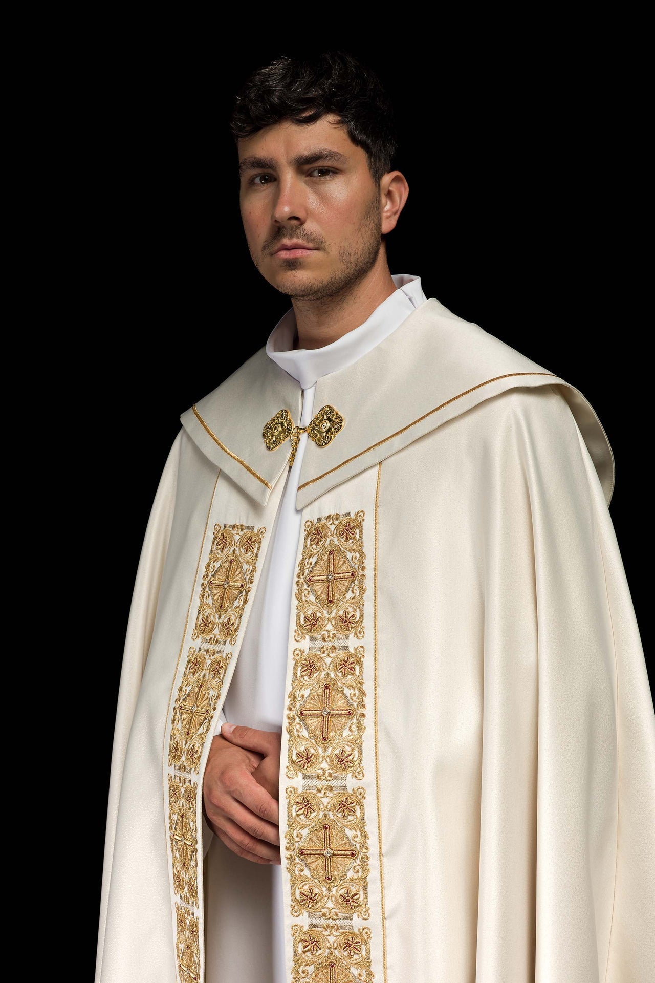 Kapa Liturgiczna Satynowa Złoty Haft IHS 150cm + Stuła - SZATYLITURGICZNE.PL