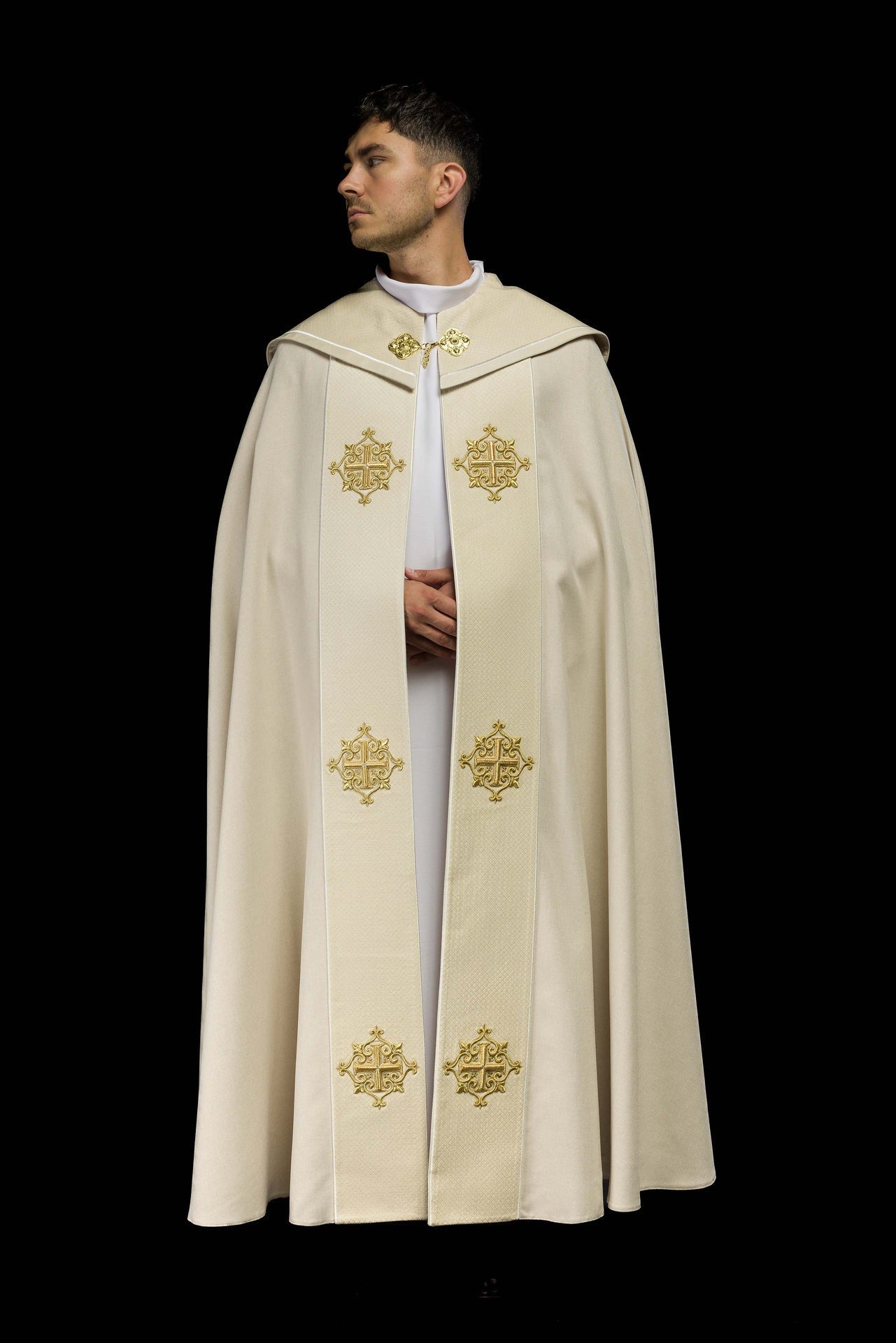 Kapa liturgiczna z aksamitnym ecru pasem i haftem krzyży - SZATYLITURGICZNE.PL
