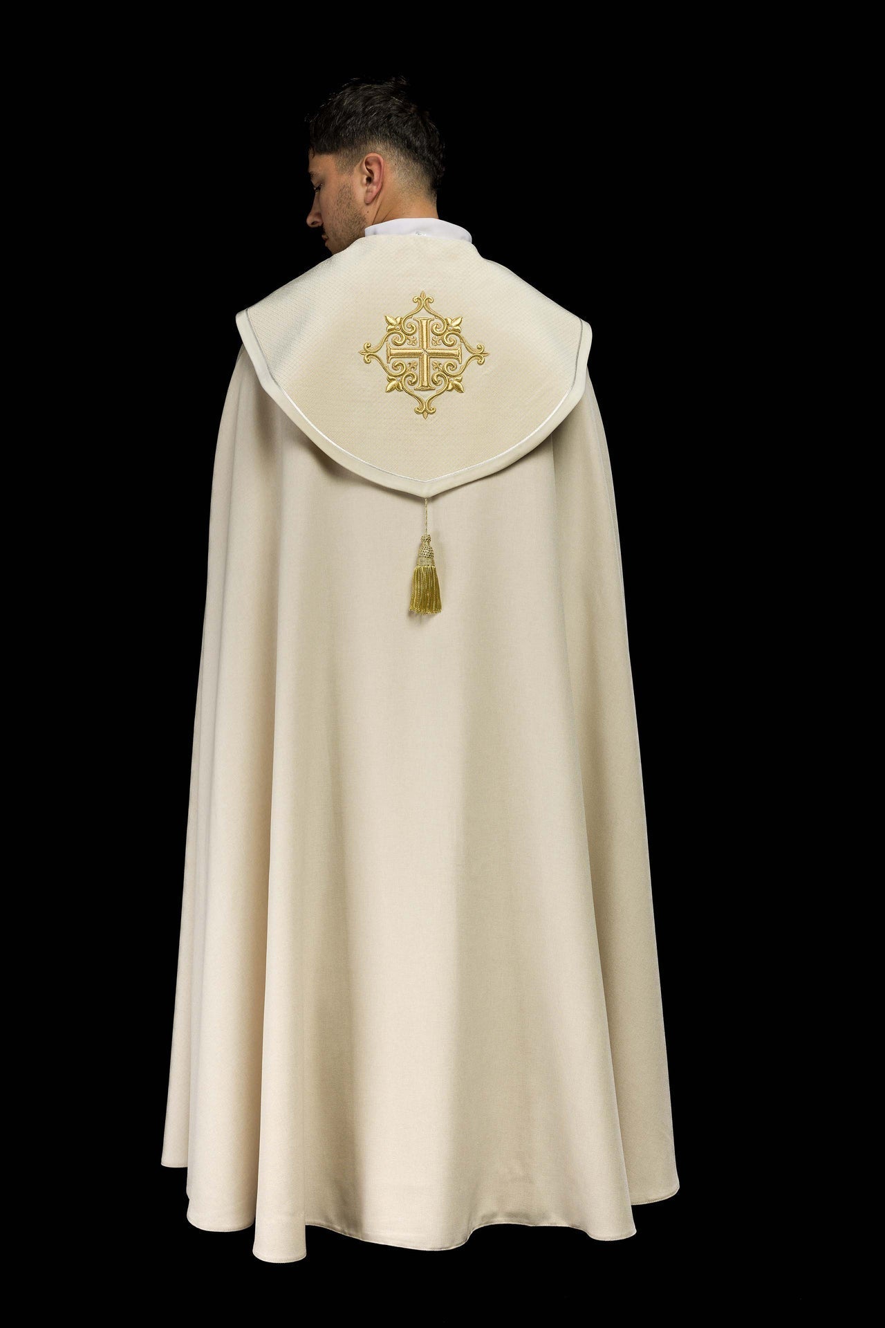 Kapa liturgiczna z aksamitnym ecru pasem i haftem krzyży - SZATYLITURGICZNE.PL