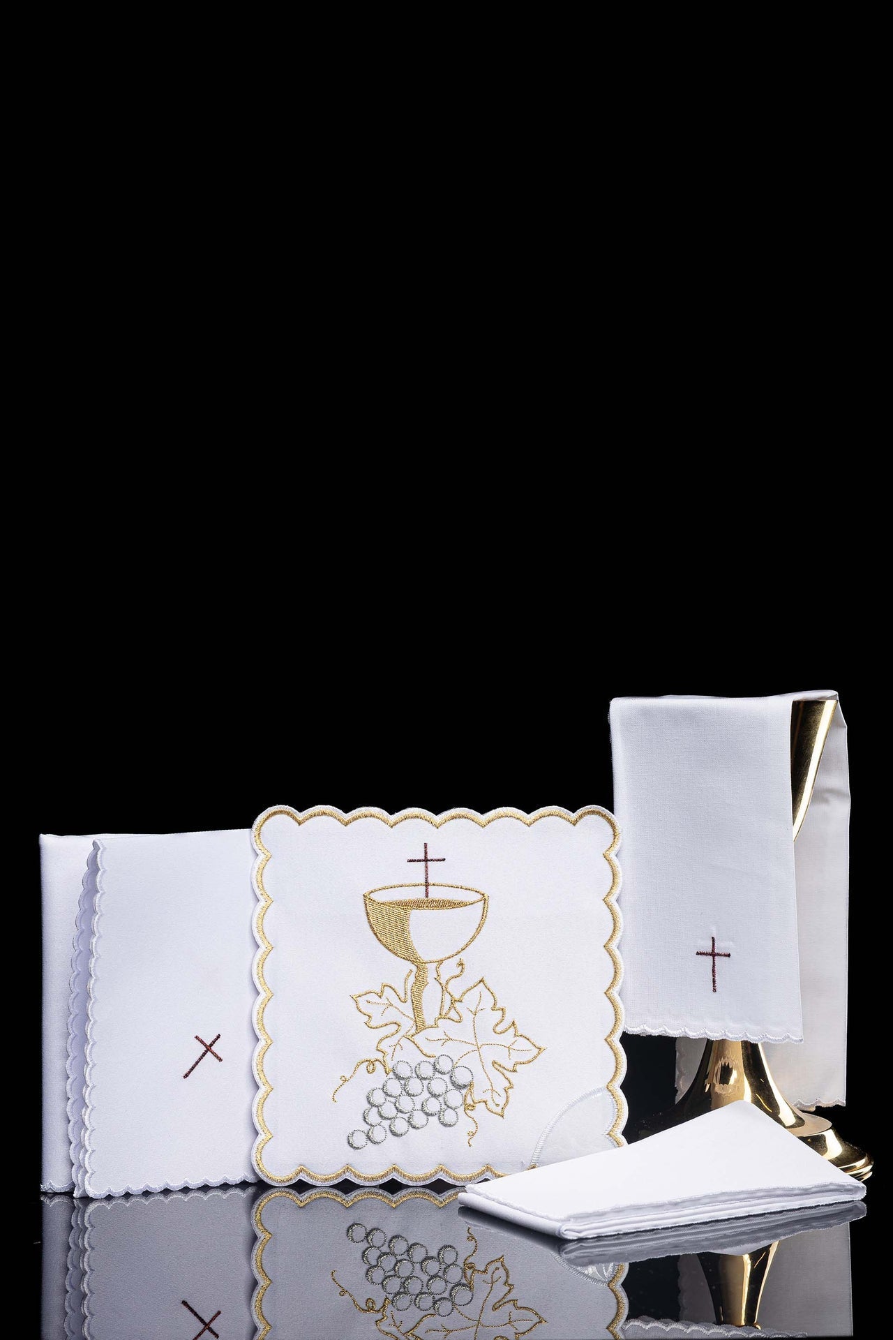Komplet kielichowy haftowany z motywem eucharystycznym biały - SZATYLITURGICZNE.PL