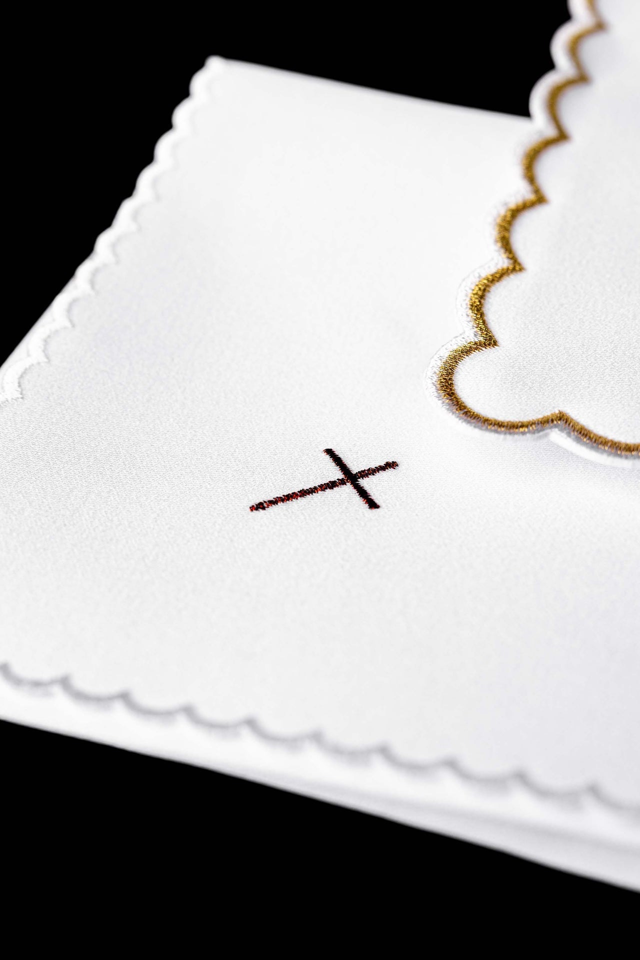 Komplet kielichowy haftowany z motywem eucharystycznym biały - SZATYLITURGICZNE.PL