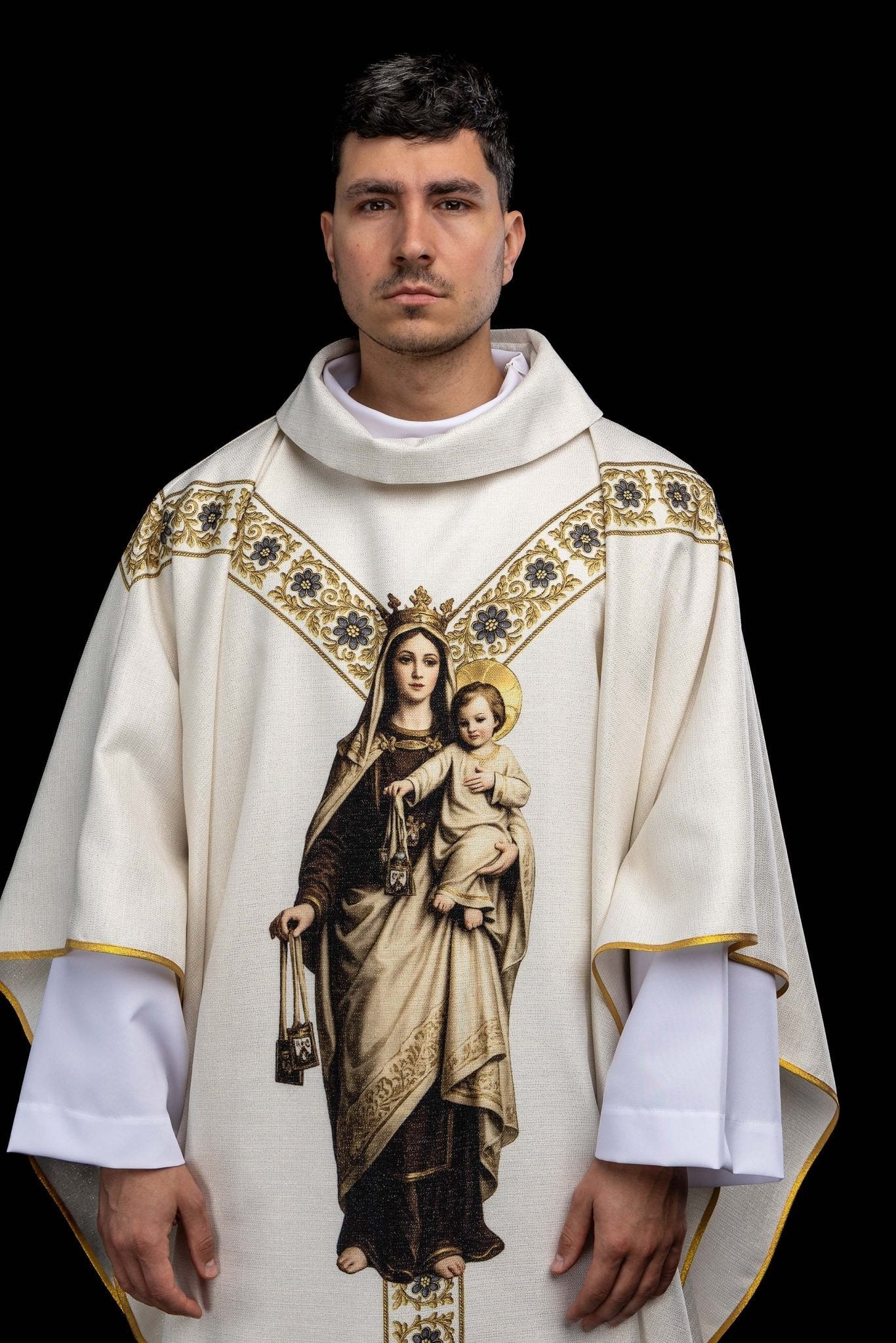 Ornat drukowany z wizerunkiem Matki Bożej Szkaplerznej - SZATYLITURGICZNE.PL
