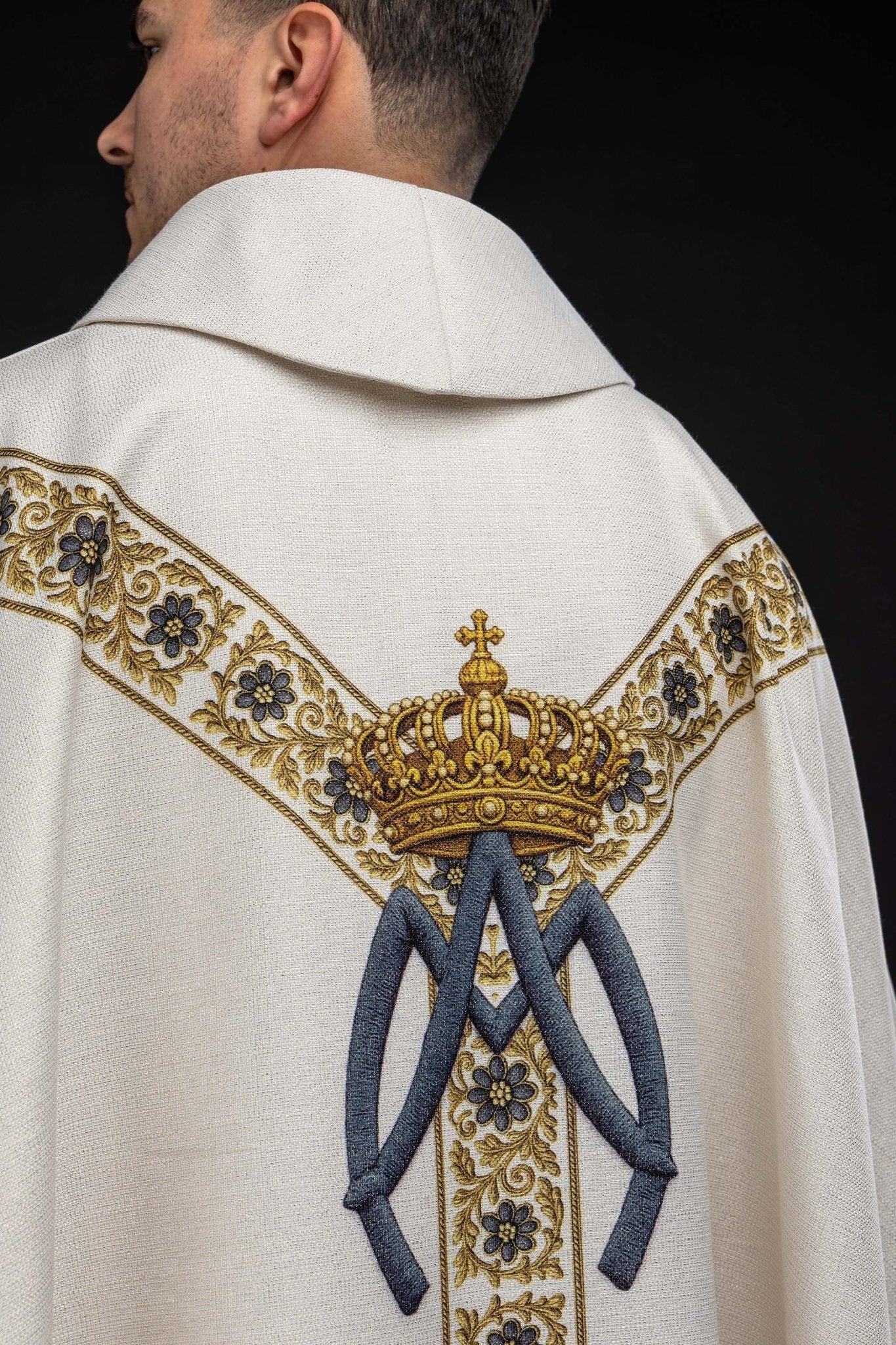 Ornat drukowany z wizerunkiem Matki Bożej Szkaplerznej - SZATYLITURGICZNE.PL