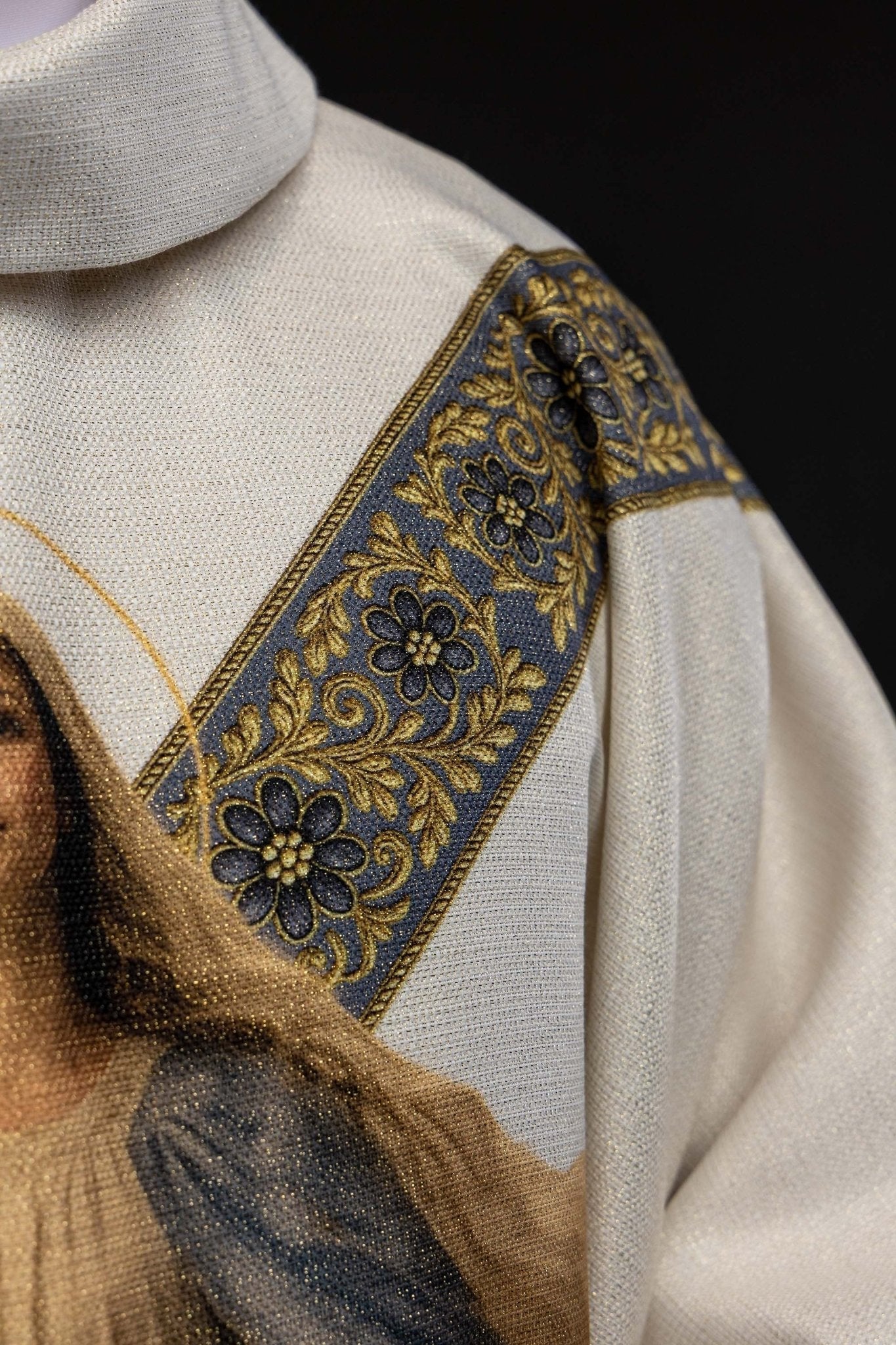 Ornat drukowany z wizerunkiem Matki Bożej Wniebowziętej - SZATYLITURGICZNE.PL