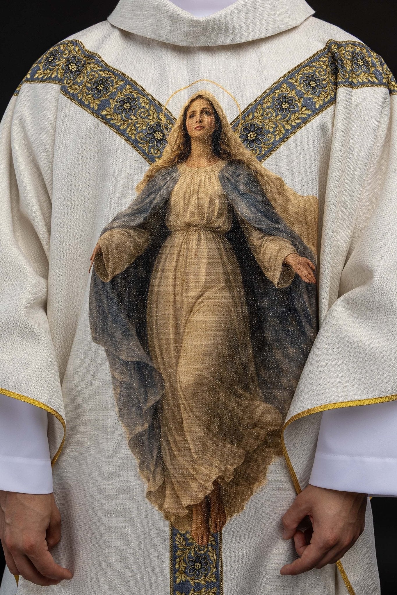 Ornat drukowany z wizerunkiem Matki Bożej Wniebowziętej - SZATYLITURGICZNE.PL
