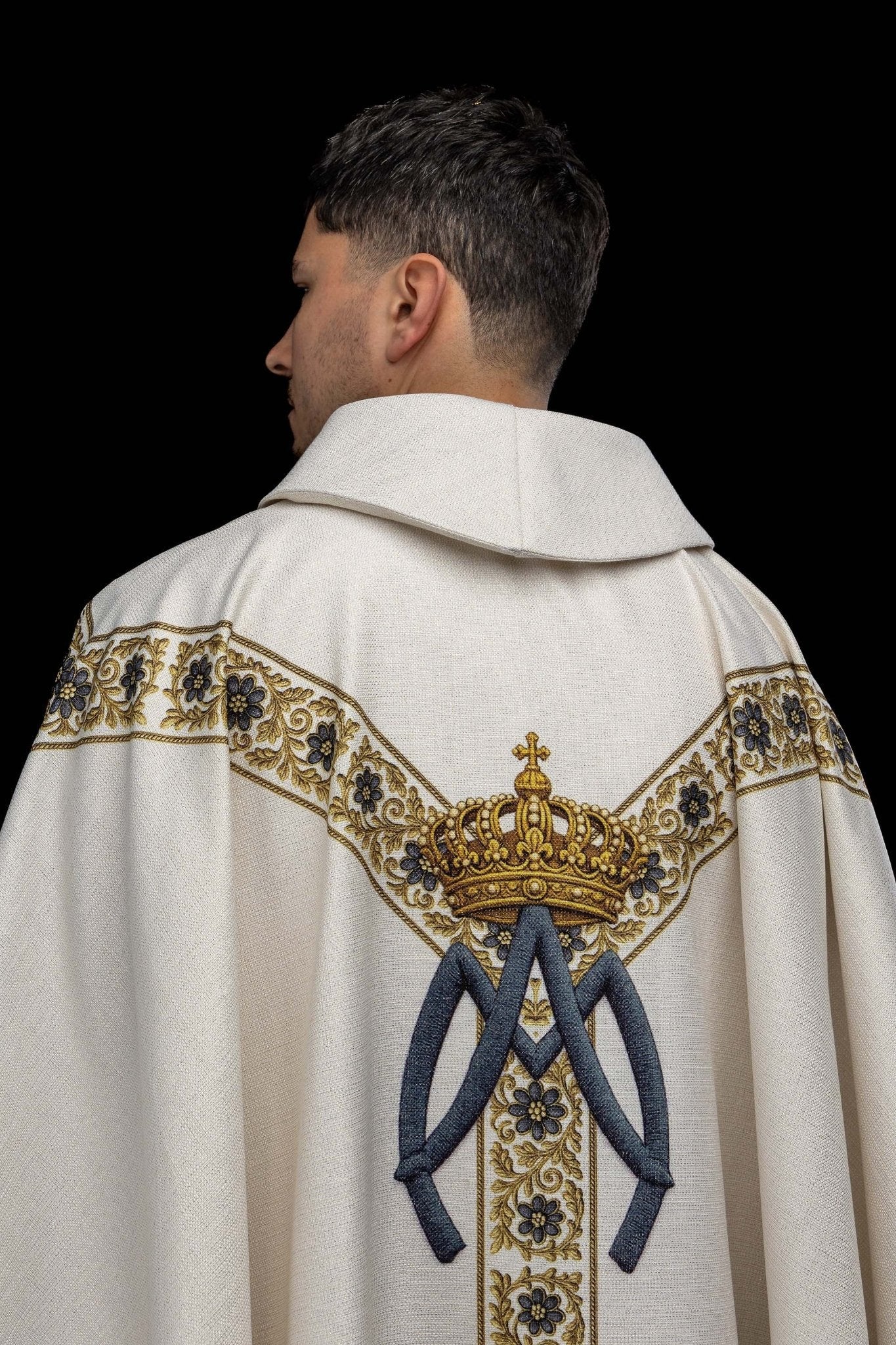 Ornat drukowany z wizerunkiem Matki Bożej z Lourdes - SZATYLITURGICZNE.PL