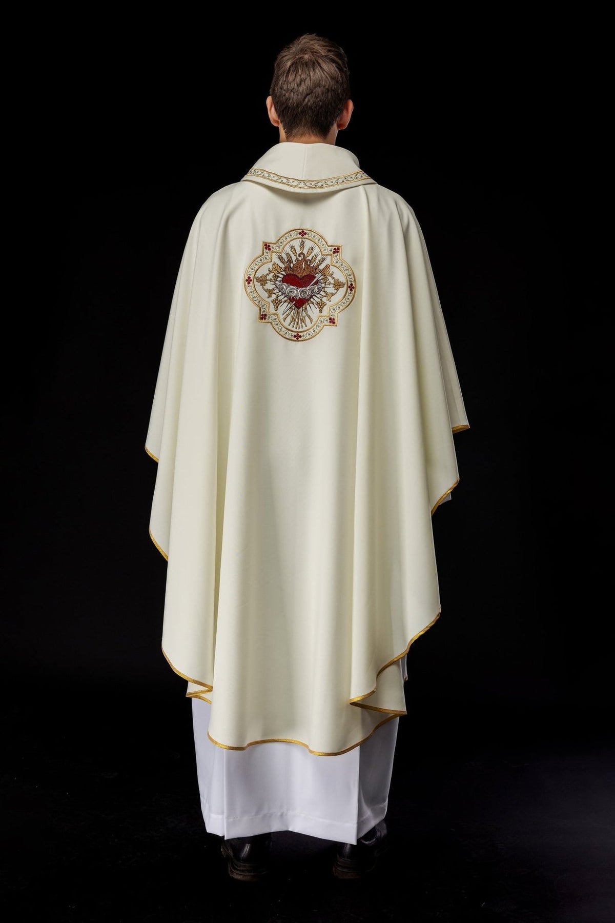 Ornat Ecru z Haftem Serca Maryi - Szaty Liturgiczne - SZATYLITURGICZNE.PL