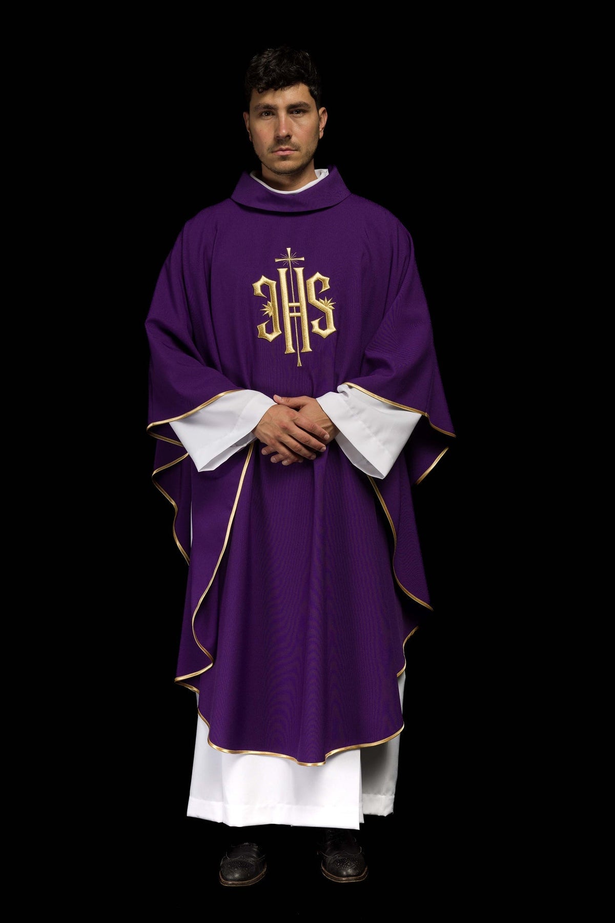Ornat Fioletowy Haftowany IHS Złota Nitka - Szaty Liturgiczne - SZATYLITURGICZNE.PL