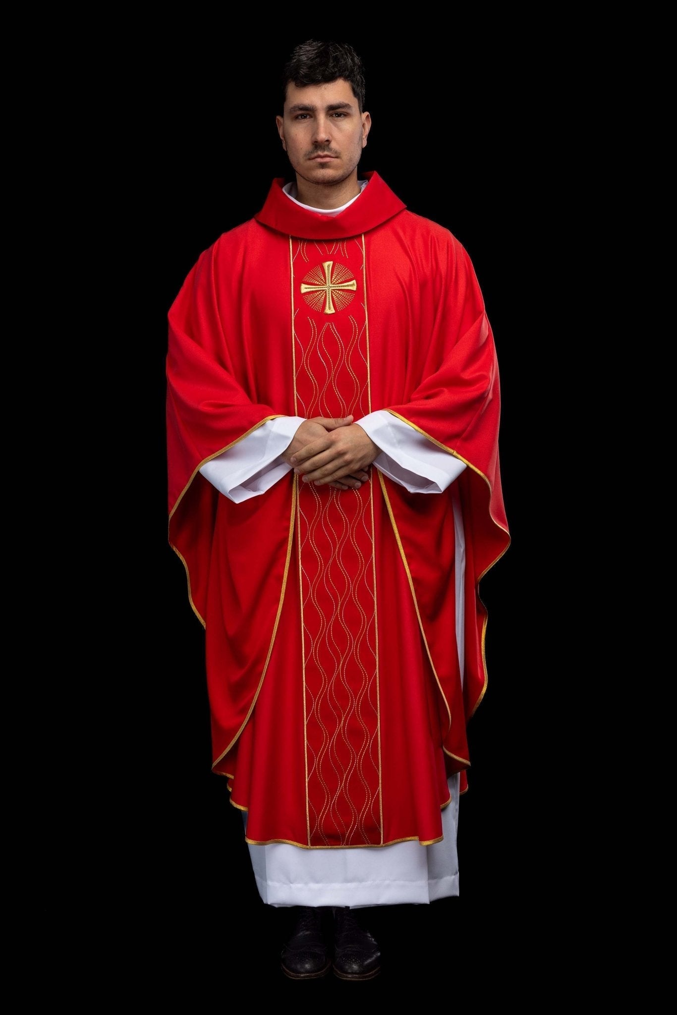 Ornat haftowany Krzyż czerwony - SZATYLITURGICZNE.PL