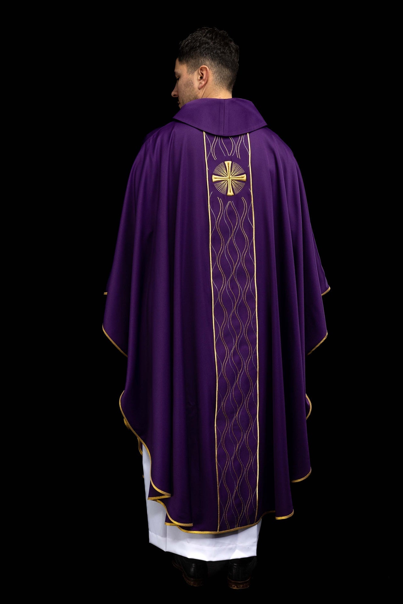 Ornat haftowany Krzyż fioletowy - SZATYLITURGICZNE.PL
