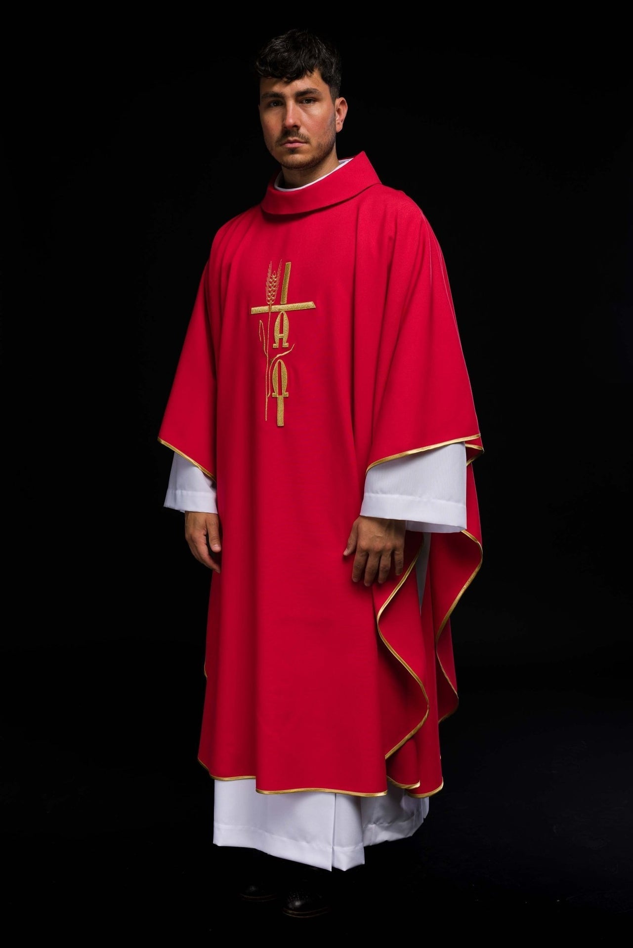 Ornat Liturgiczny Czerwony Alfa Omega Złoty Haft - Szaty Liturgiczne - SZATYLITURGICZNE.PL