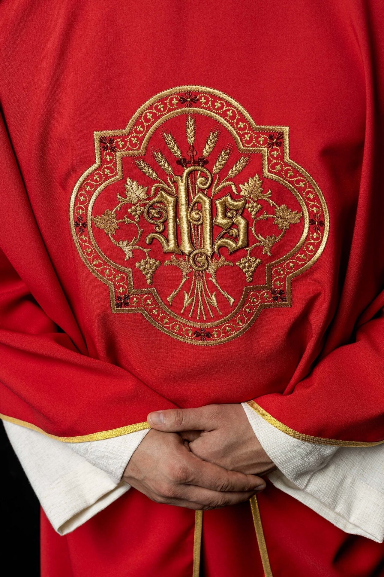 Ornat Liturgiczny Czerwony IHS PAX - Haft Komputerowy, Stuła - SZATYLITURGICZNE.PL