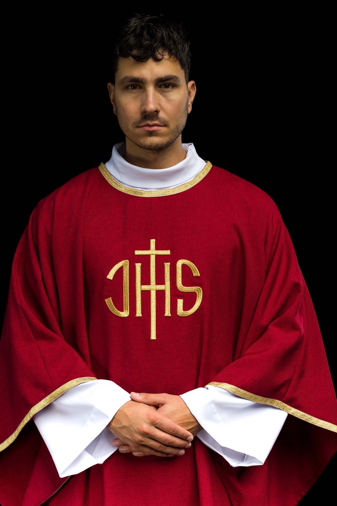Ornat Liturgiczny Czerwony IHS Złoty Haft - Elanowełna Polska Produkcja - SZATYLITURGICZNE.PL