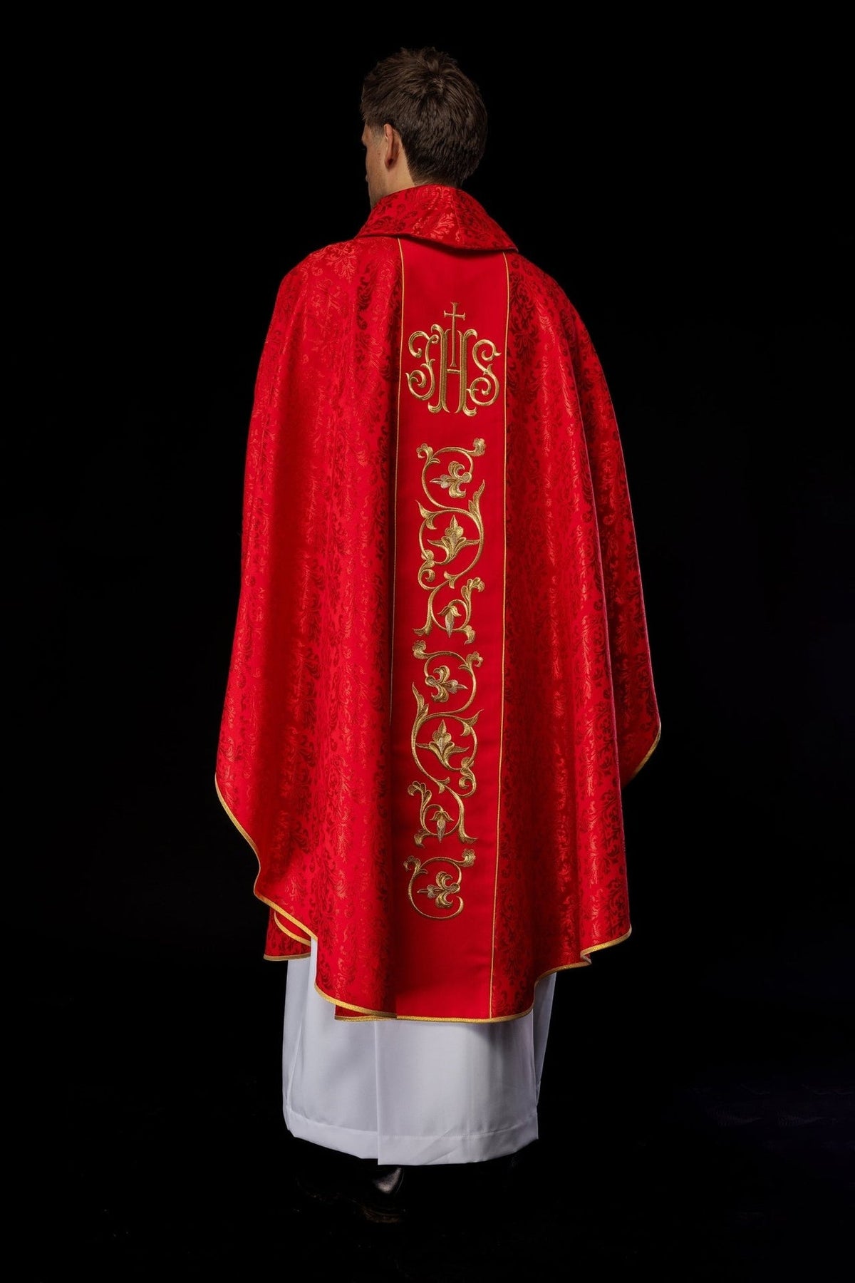 Ornat Liturgiczny Czerwony IHS Złoty Haft - Polski Producent - SZATYLITURGICZNE.PL