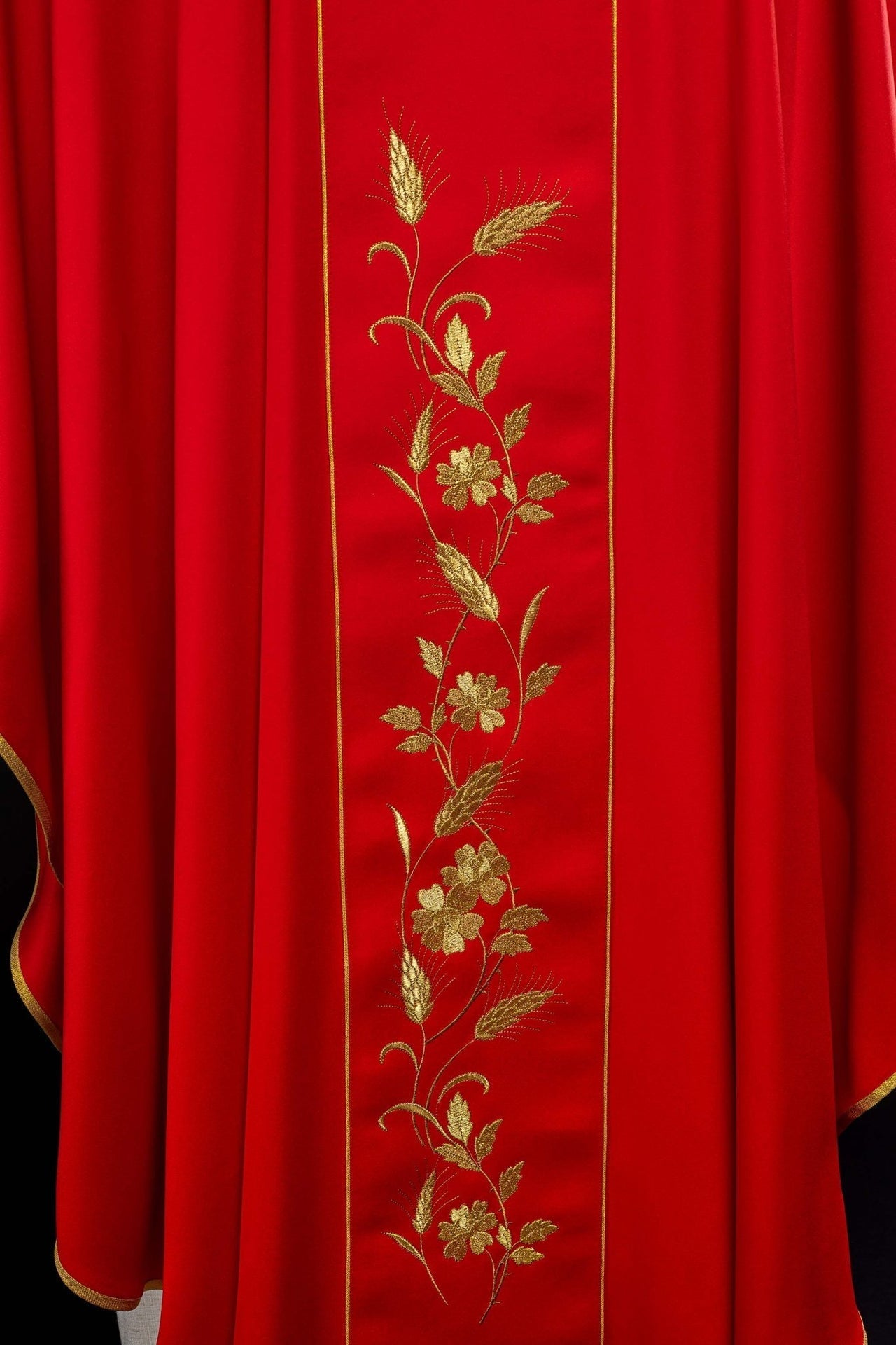 Ornat Liturgiczny Czerwony Krzyż i Kłosy Złoty Haft - SZATYLITURGICZNE.PL