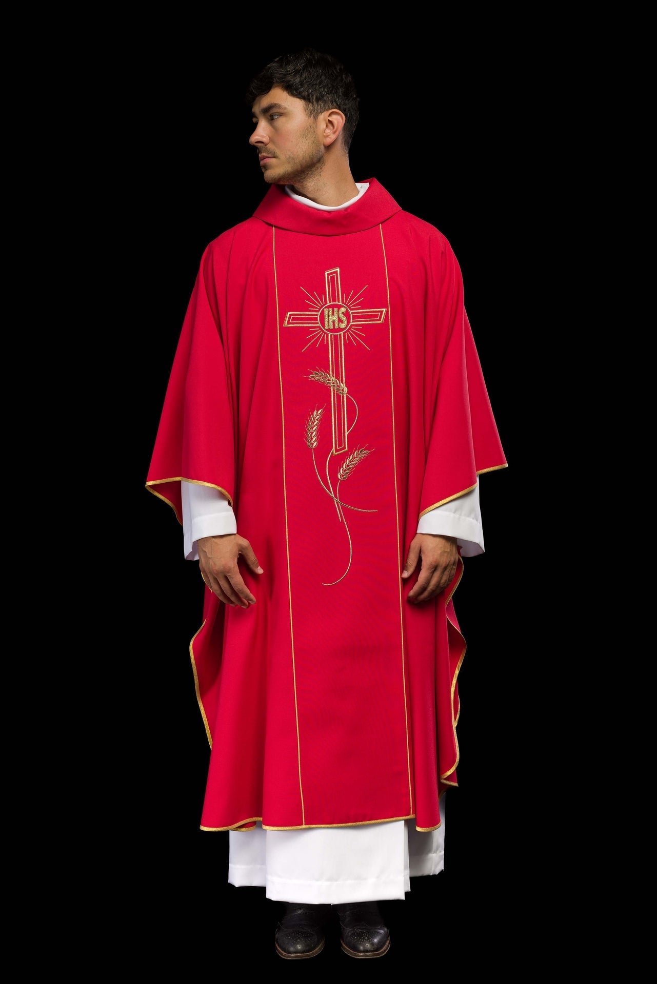 Ornat Liturgiczny Czerwony ze Złotym Krzyżem IHS - Polska Produkcja - SZATYLITURGICZNE.PL