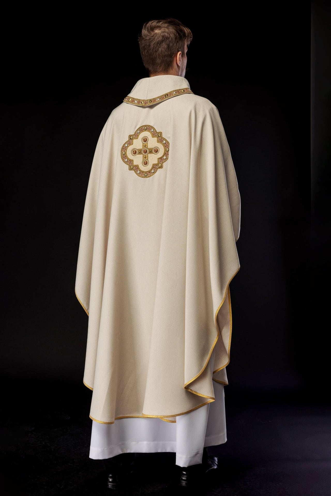 Ornat Liturgiczny Ecru Haft Krzyż Lamówka - Stuła w Komplecie - SZATYLITURGICZNE.PL