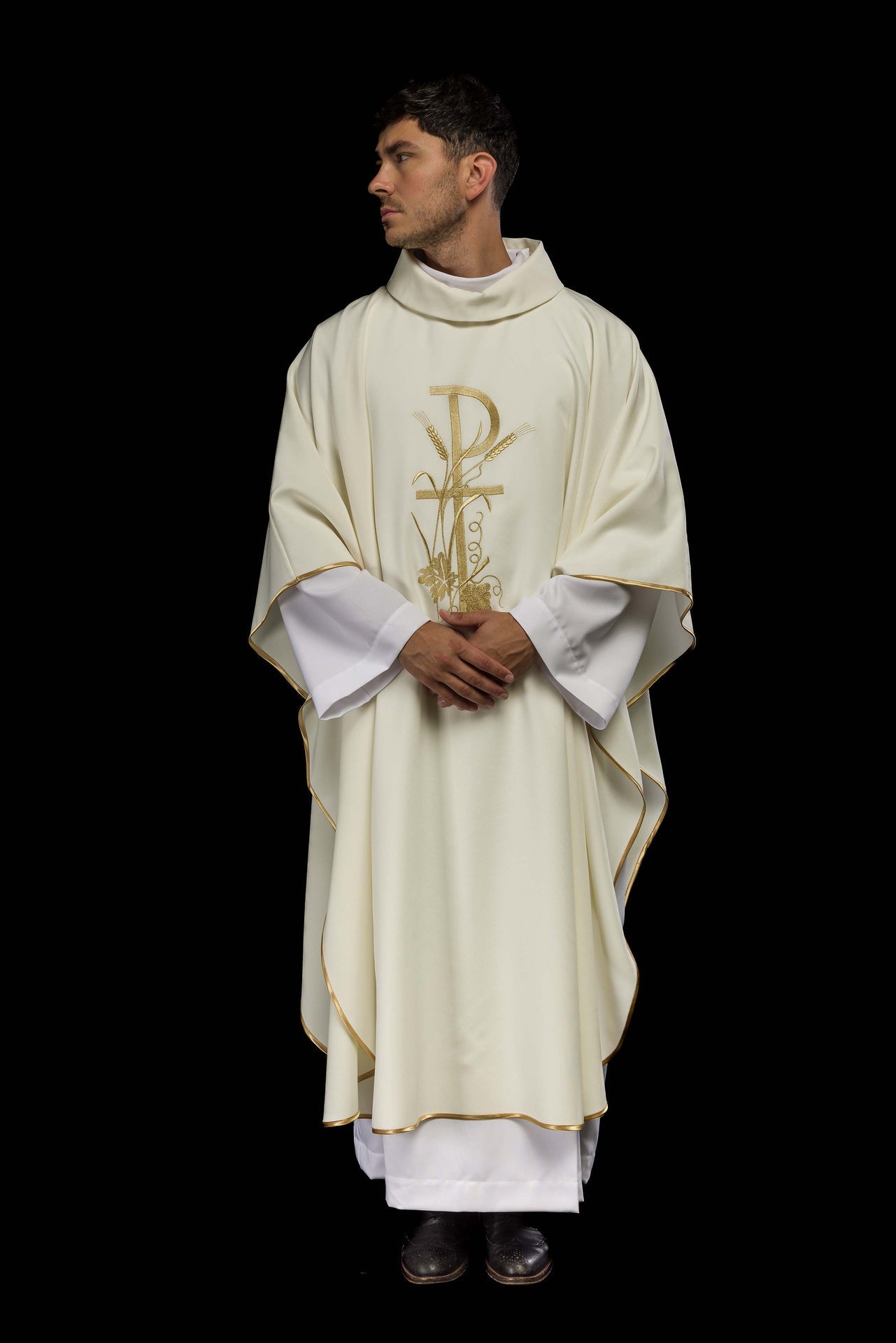 Ornat Liturgiczny Ecru Haft PAX Złota Lamówka - Komplet ze Stułą - SZATYLITURGICZNE.PL