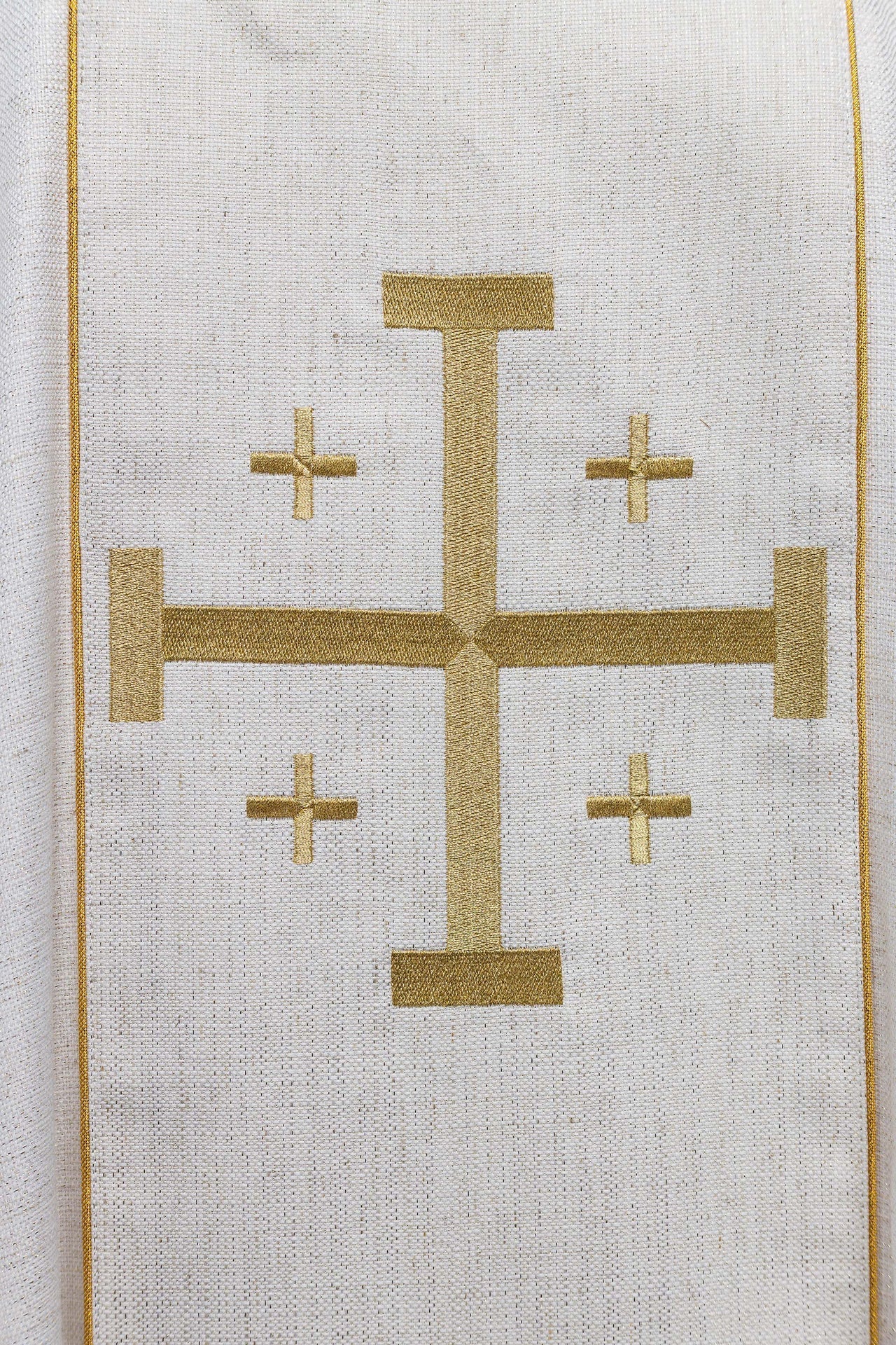 Ornat Liturgiczny Ecru Krzyż Jerozolimski Haftowany - Komplet ze Stułą - SZATYLITURGICZNE.PL