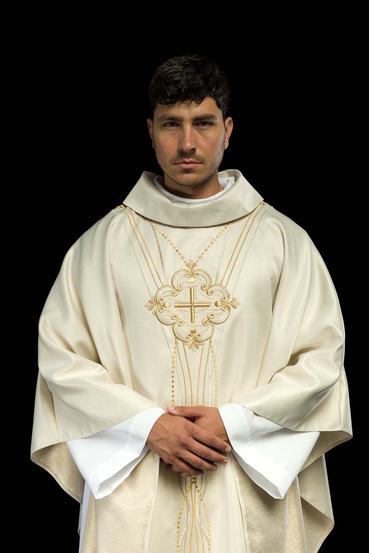 Ornat Liturgiczny Ecru Różaniec Błyszczący - Edycja Limitowana - SZATYLITURGICZNE.PL