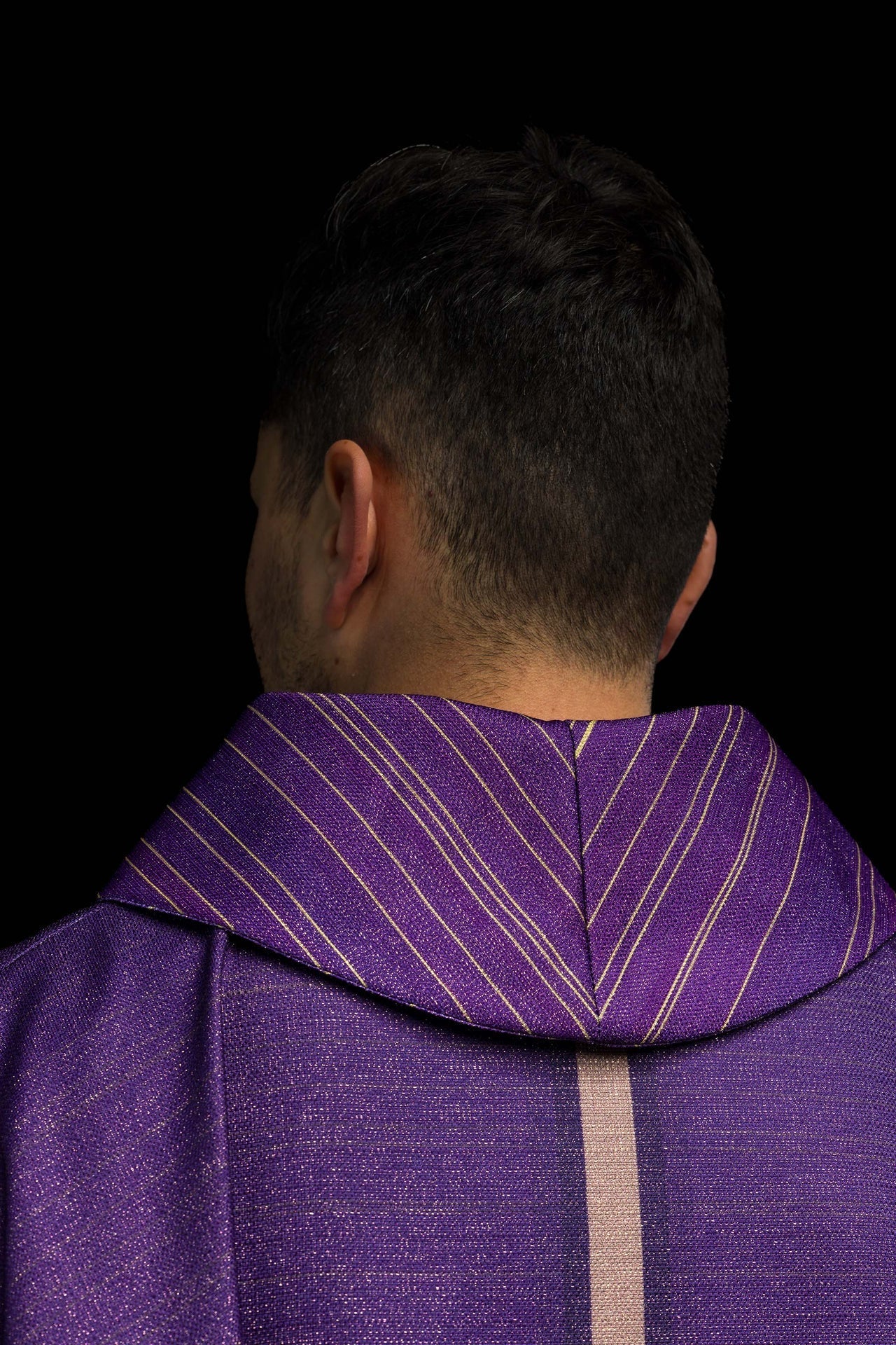 Ornat Liturgiczny Fioletowy Drukowany Krzyż - Adwent, Wielki Post - SZATYLITURGICZNE.PL