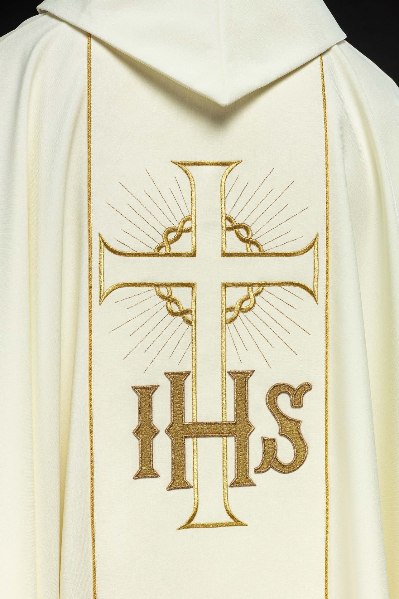 Ornat Liturgiczny IHS Winogrona i Kłosy Złota Lamówka - SZATYLITURGICZNE.PL