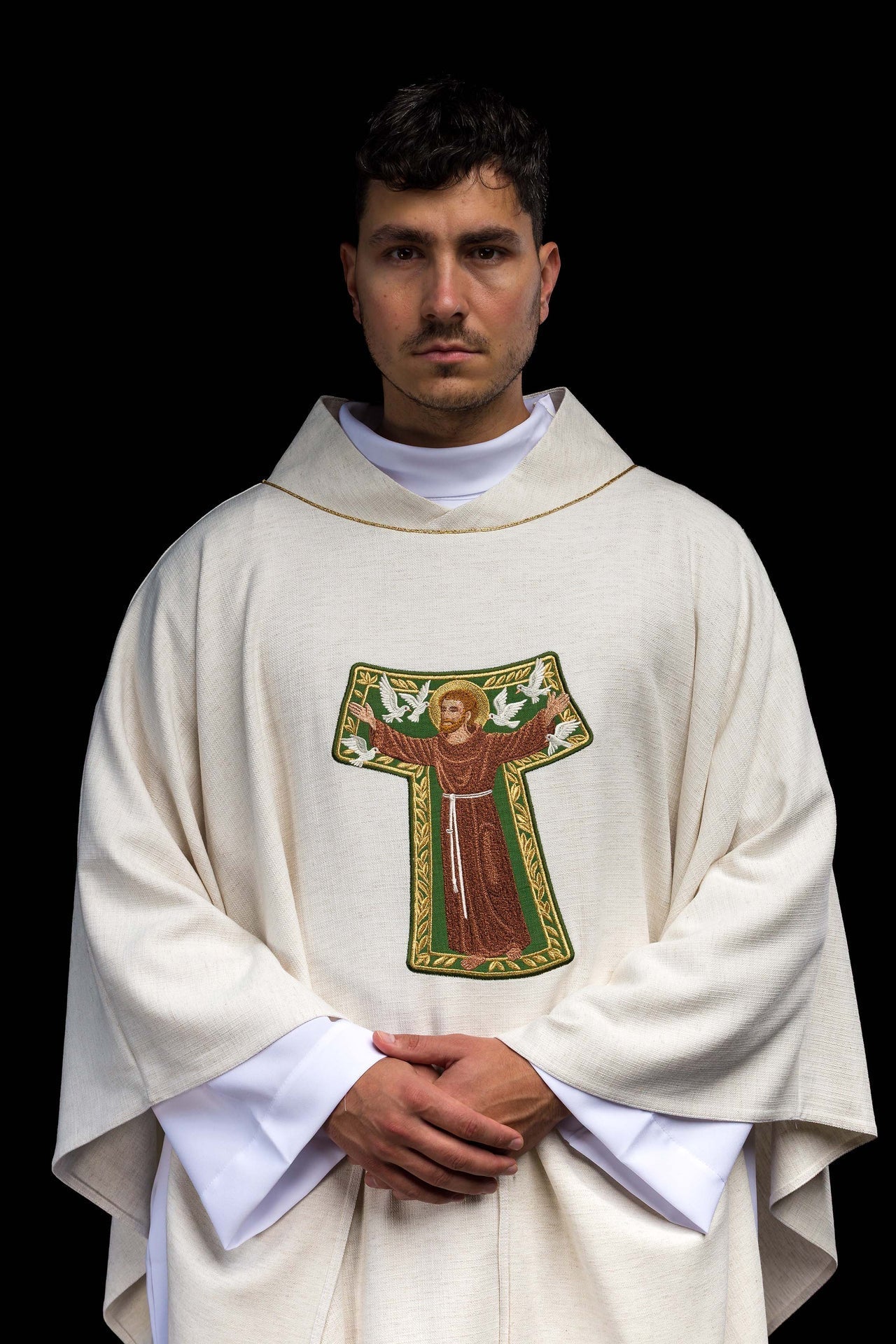 Ornat Liturgiczny Kremowy z Haftem Św. Franciszka - Franciszkański - SZATYLITURGICZNE.PL