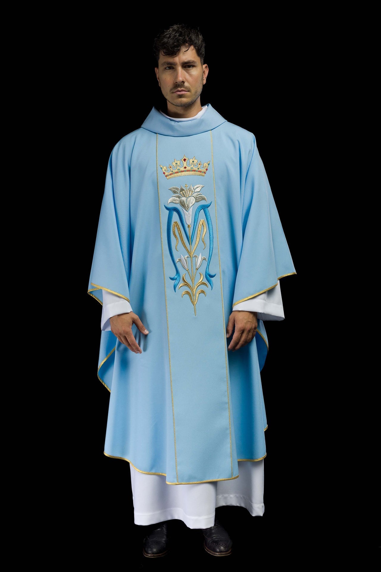 Ornat liturgiczny Maryjny haftowany z koroną Niebieski - SZATYLITURGICZNE.PL