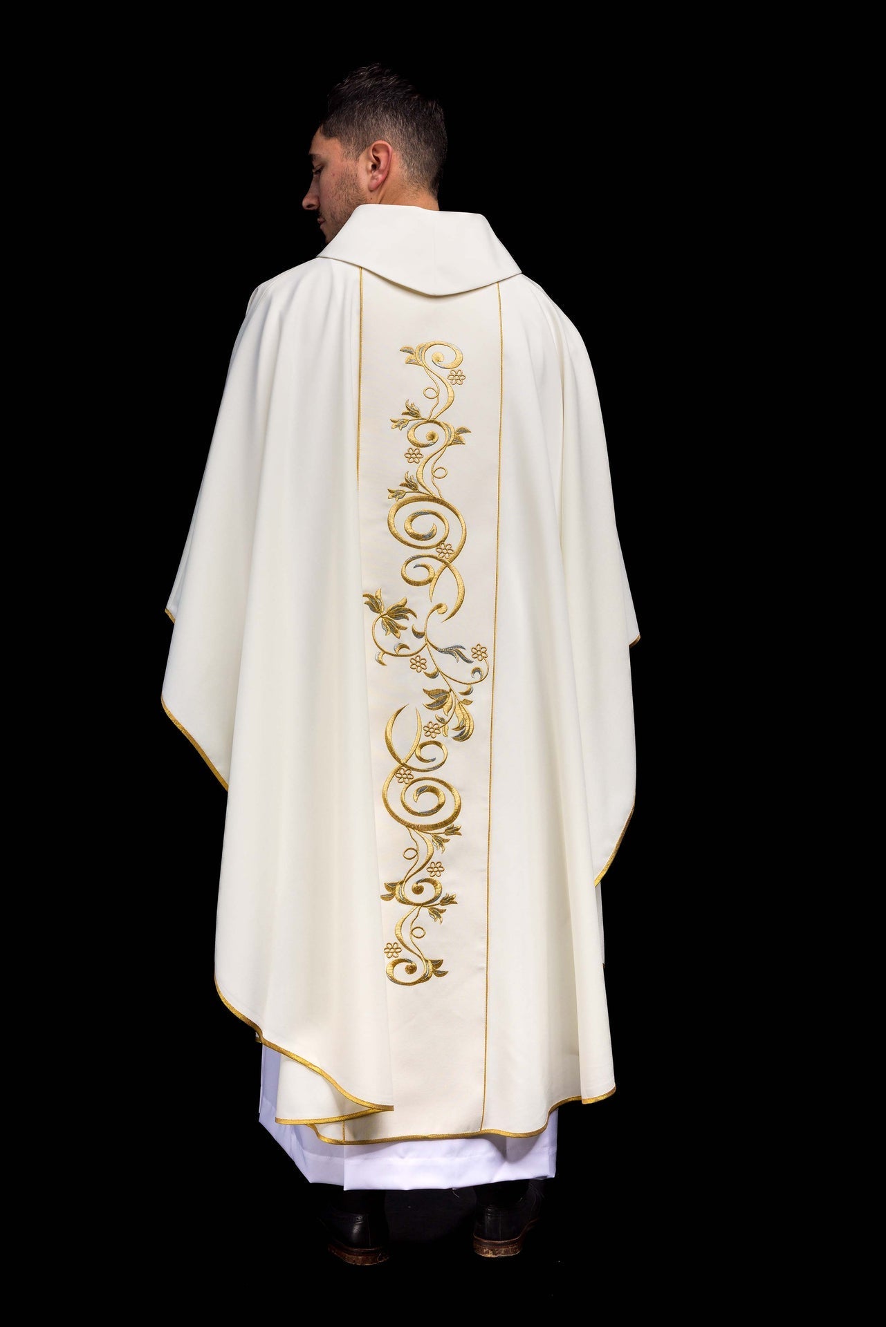 Ornat Liturgiczny na Boże Narodzenie - Święta Rodzina, Złota Nić - SZATYLITURGICZNE.PL
