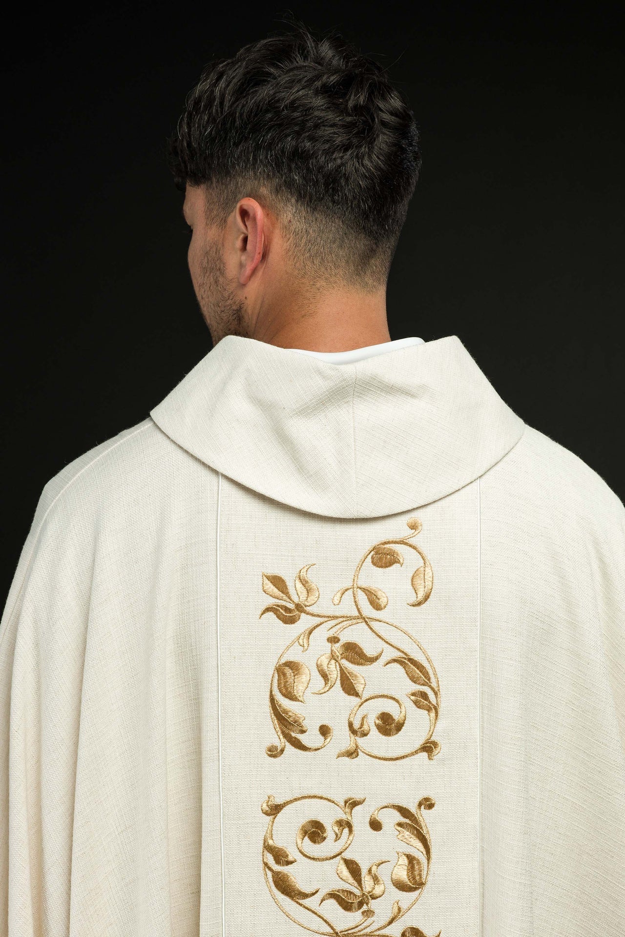 Ornat Liturgiczny Święta Rodzina Haftowany - Naturalna Tkanina PE - SZATYLITURGICZNE.PL