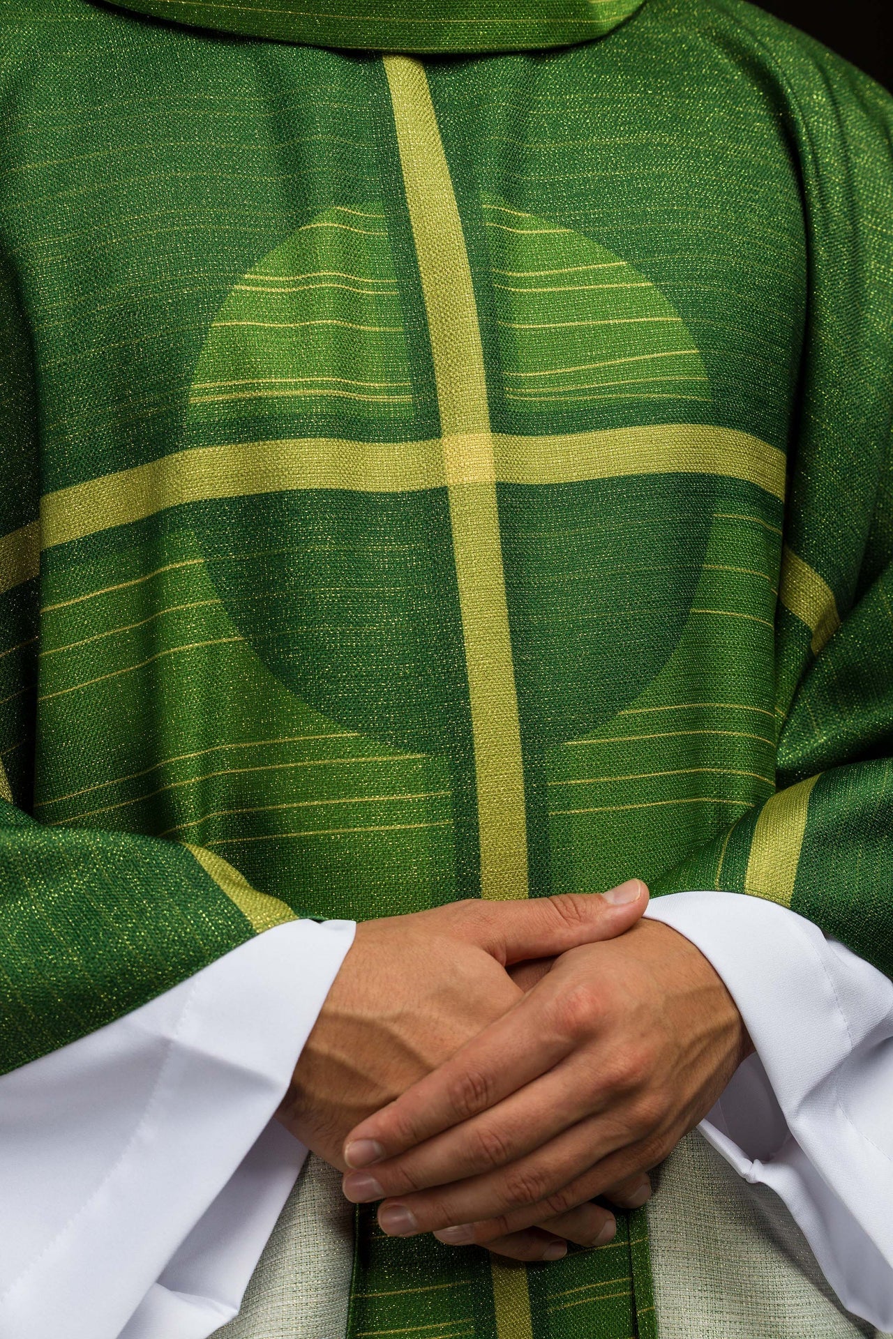 Ornat Liturgiczny Zielony Drukowany Krzyż - Okres Zwykły - SZATYLITURGICZNE.PL